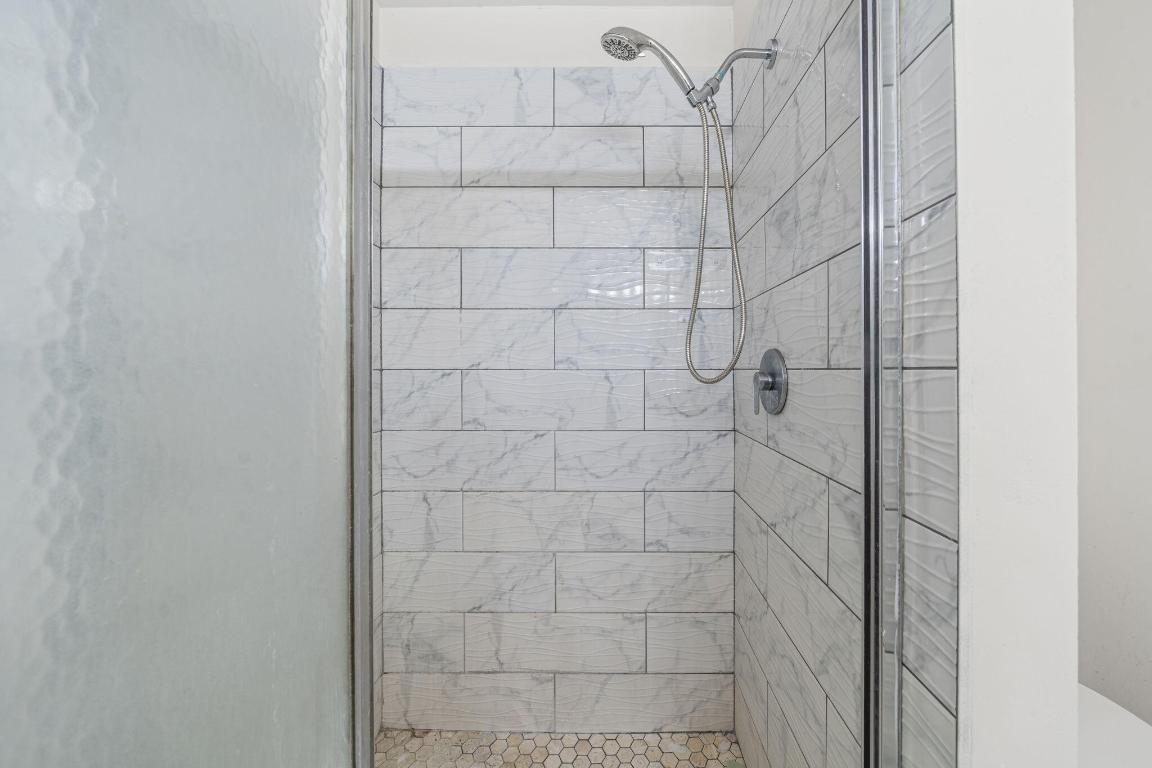 PINE GLEN AT ABBEY PARK 1 - Residential