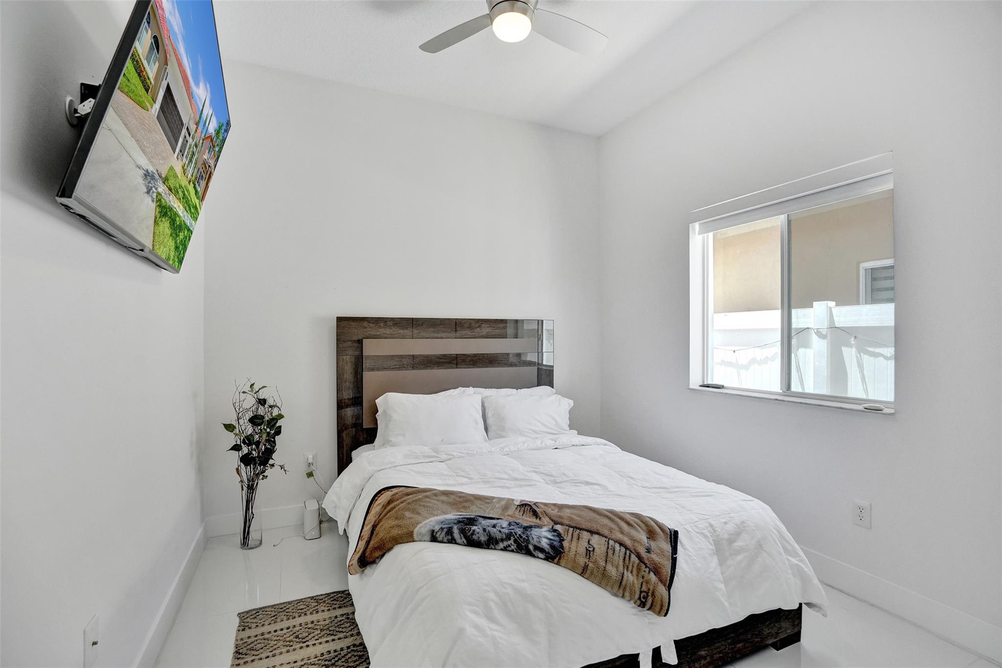 POD 13 AT MONARCH LAKES - Residential
