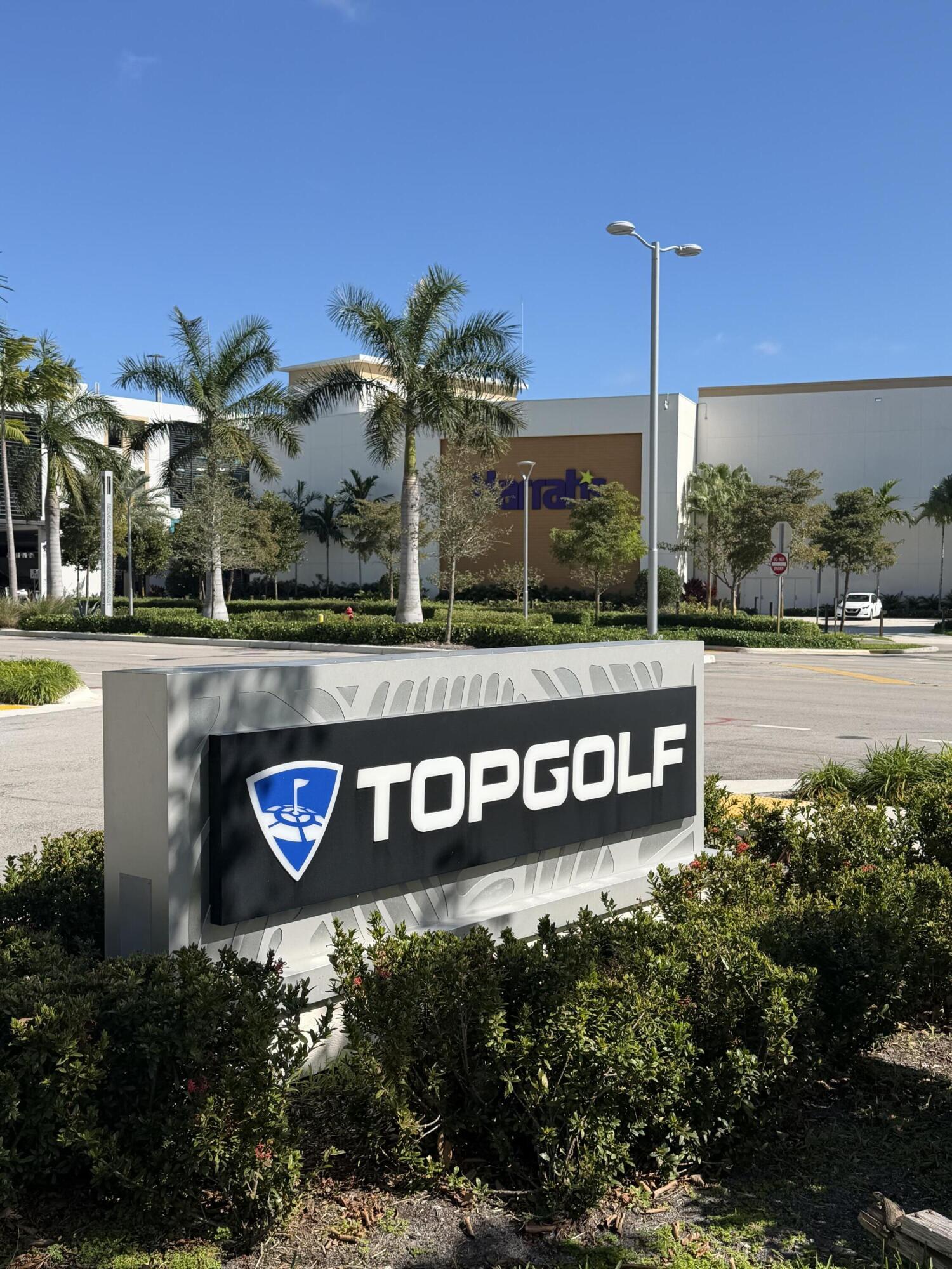 NO 9 PALM-AIRE COUNTRY CLUB - Residential