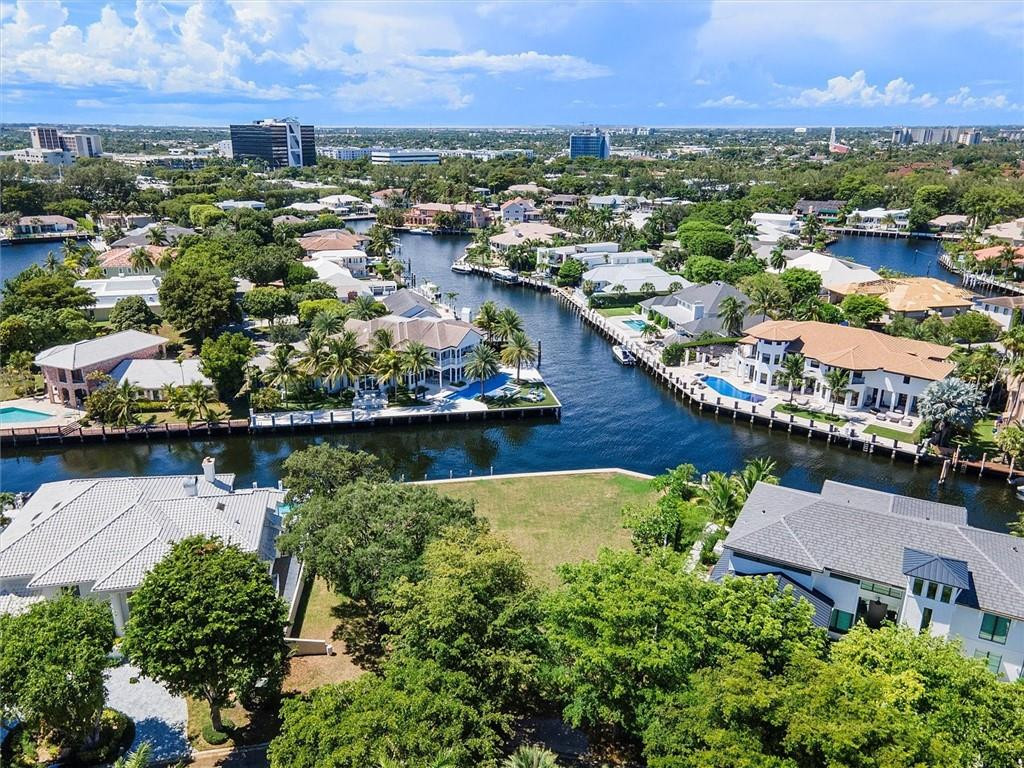 Bay Colony Sec Of The - Land