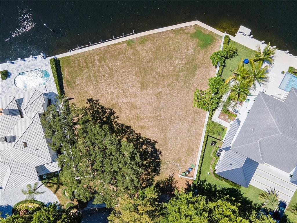 Bay Colony Sec Of The - Land