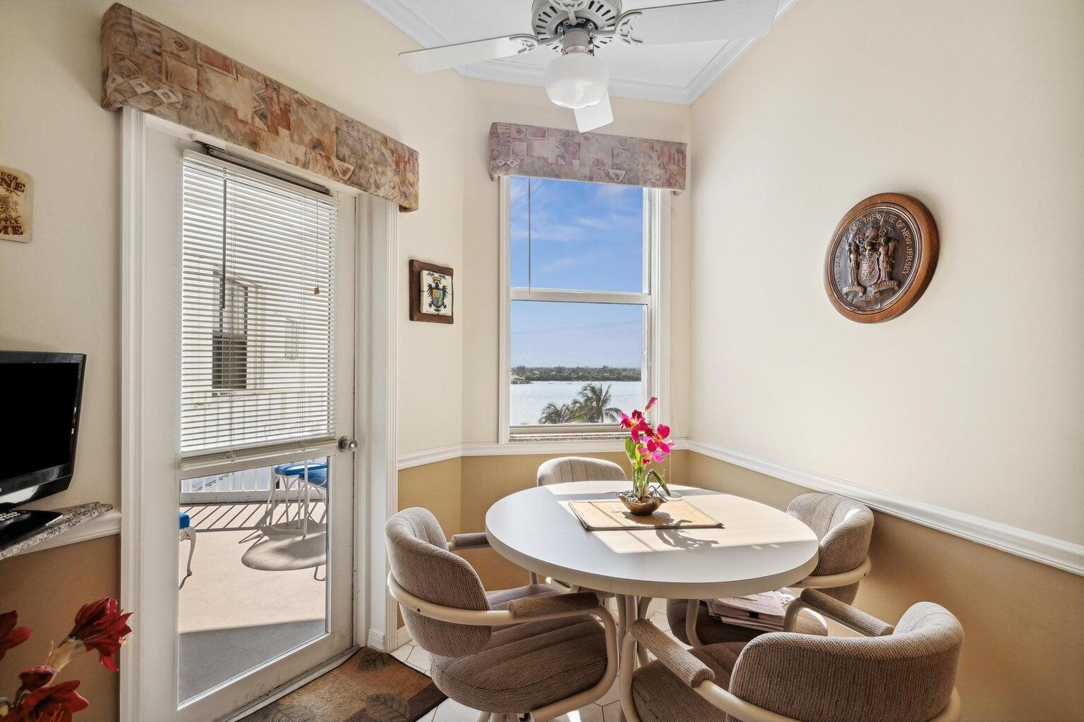 LA PALMA CONDO - Residential