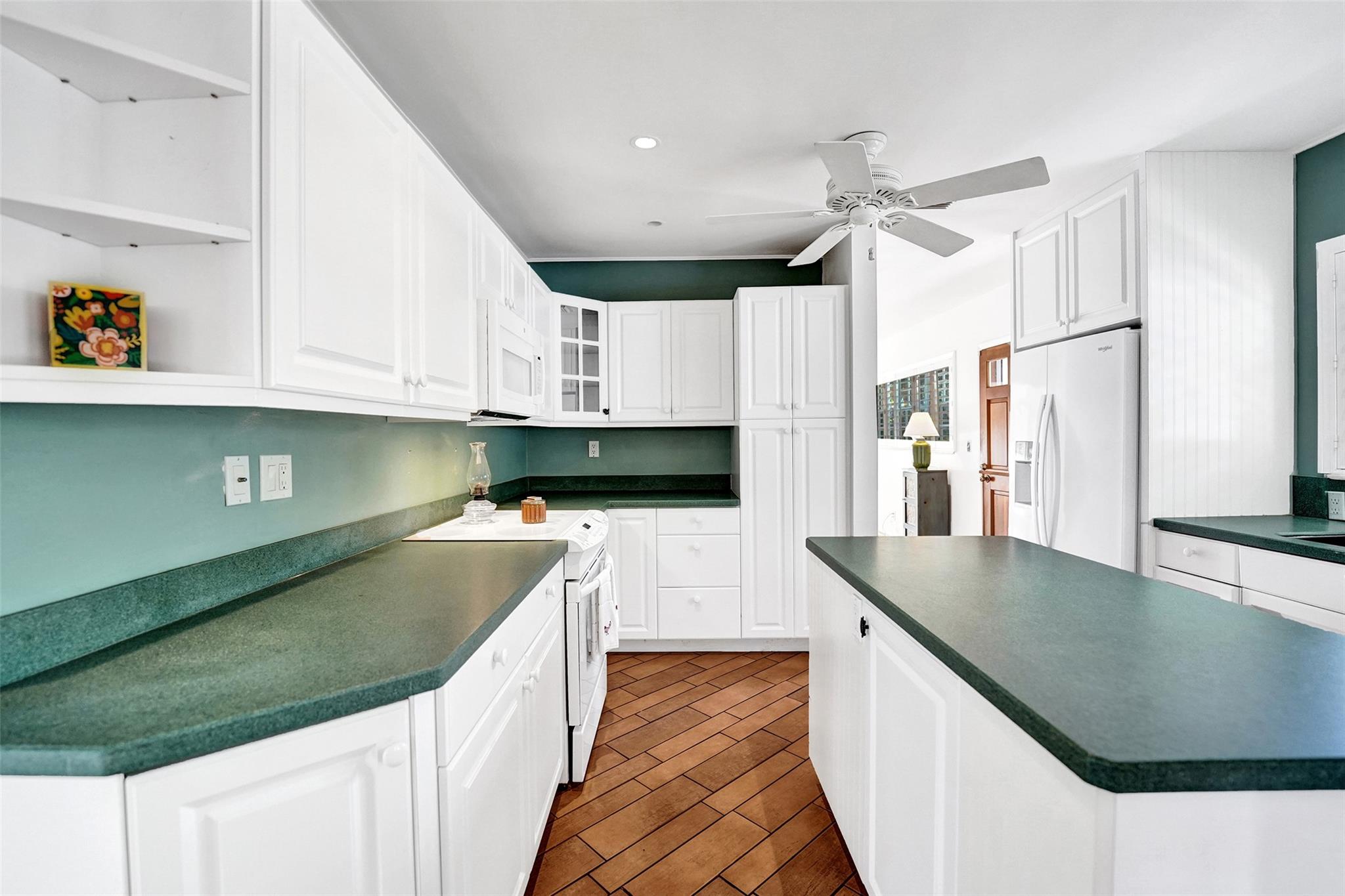 Lauderdale Harbors - Residential