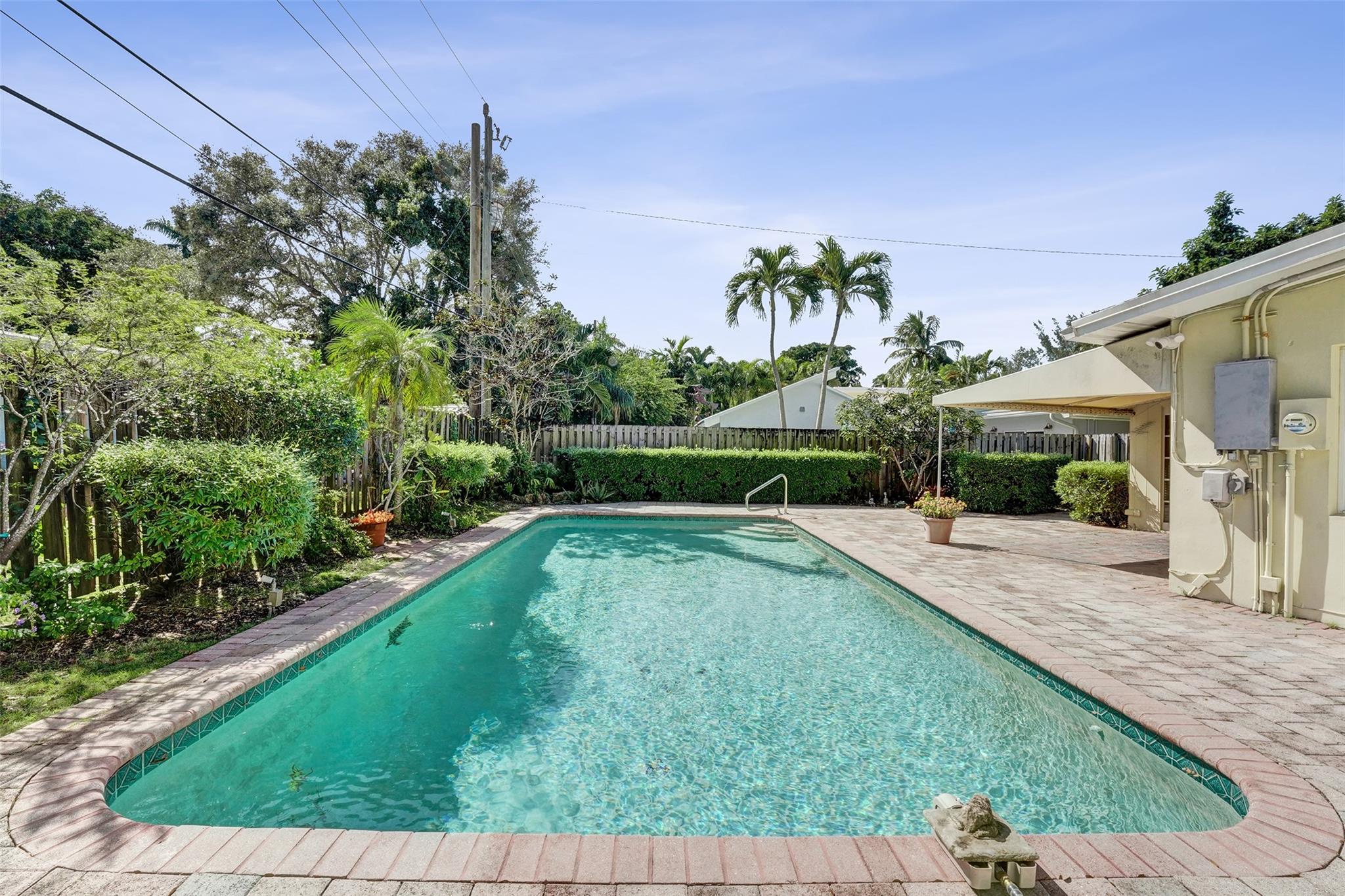 Lauderdale Harbors - Residential