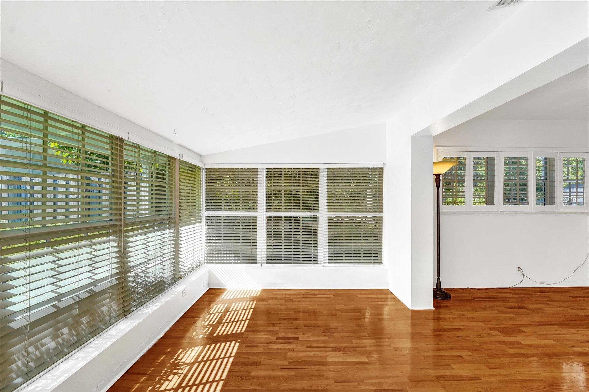 Lauderdale Harbors - Residential