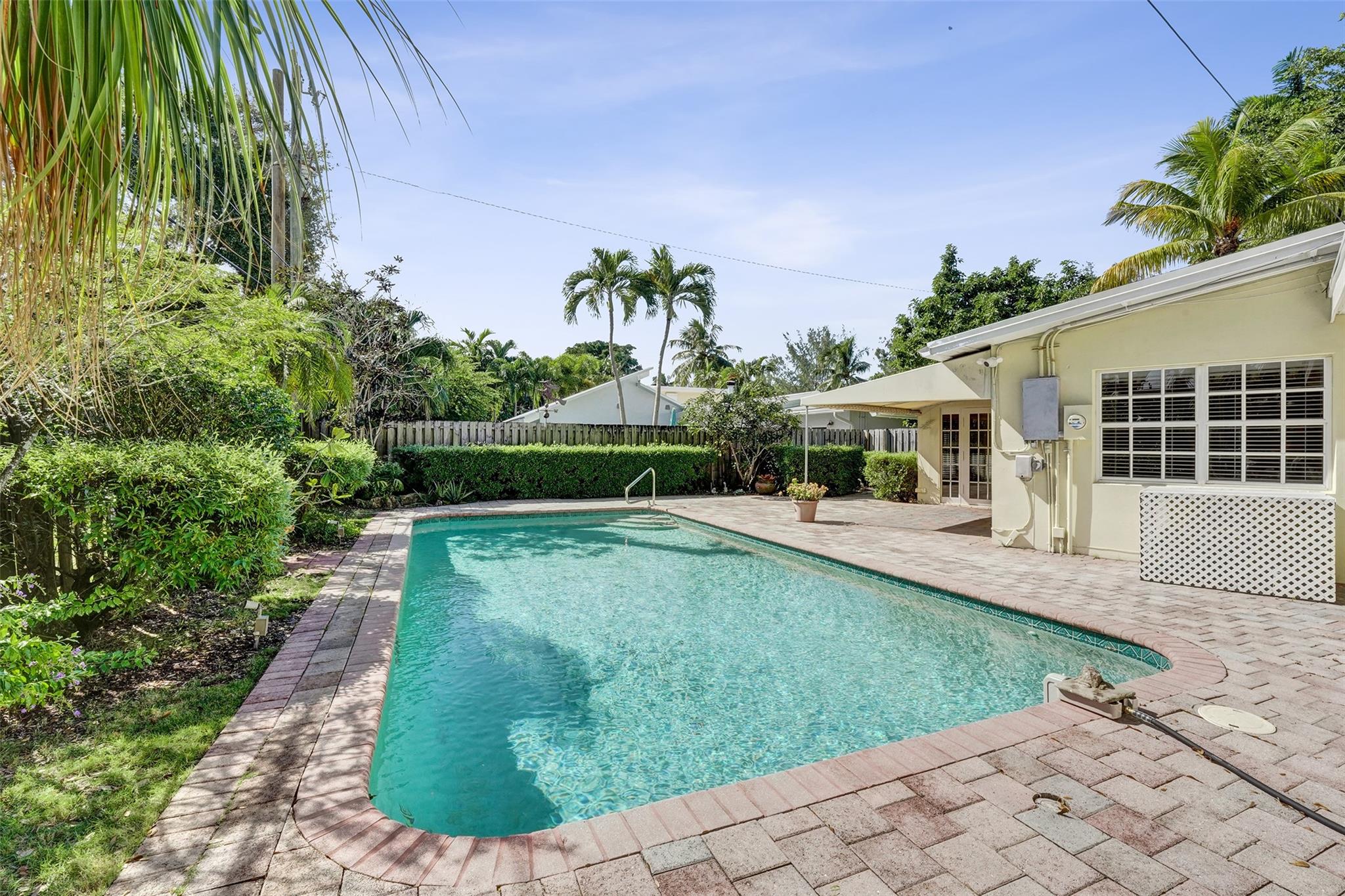 Lauderdale Harbors - Residential