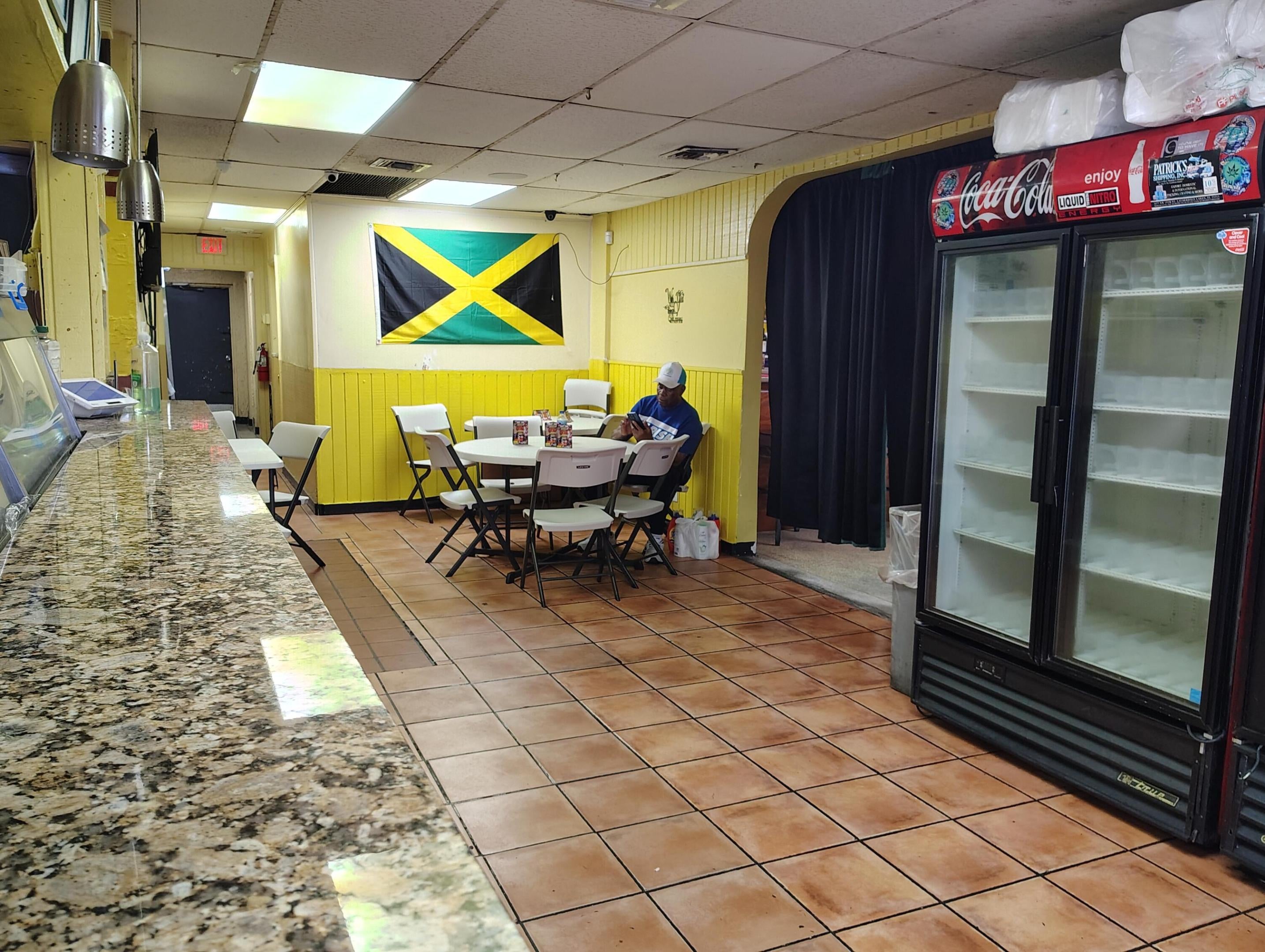 W Oakland Park Boulevard 5552