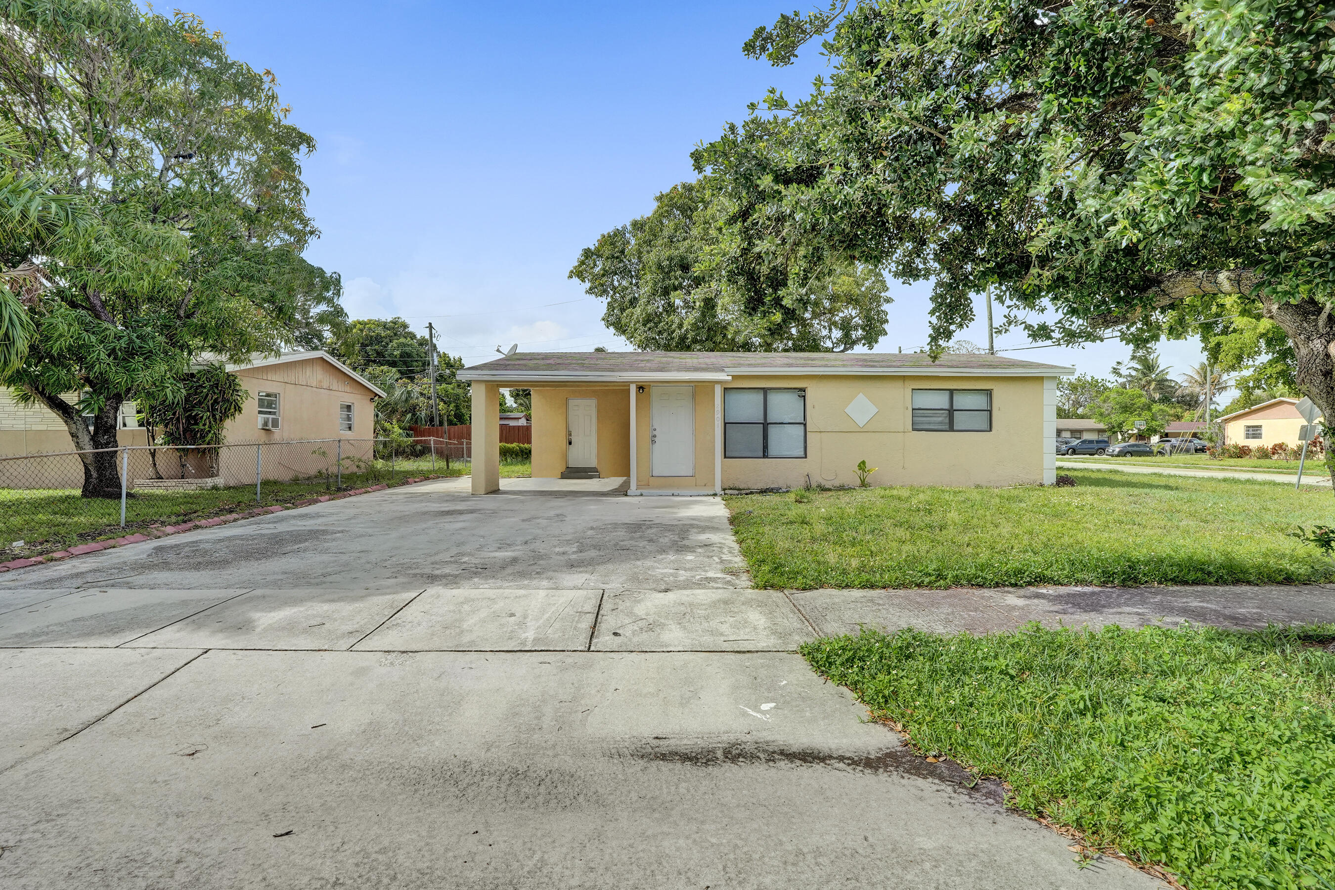 2901 NW 21st Street