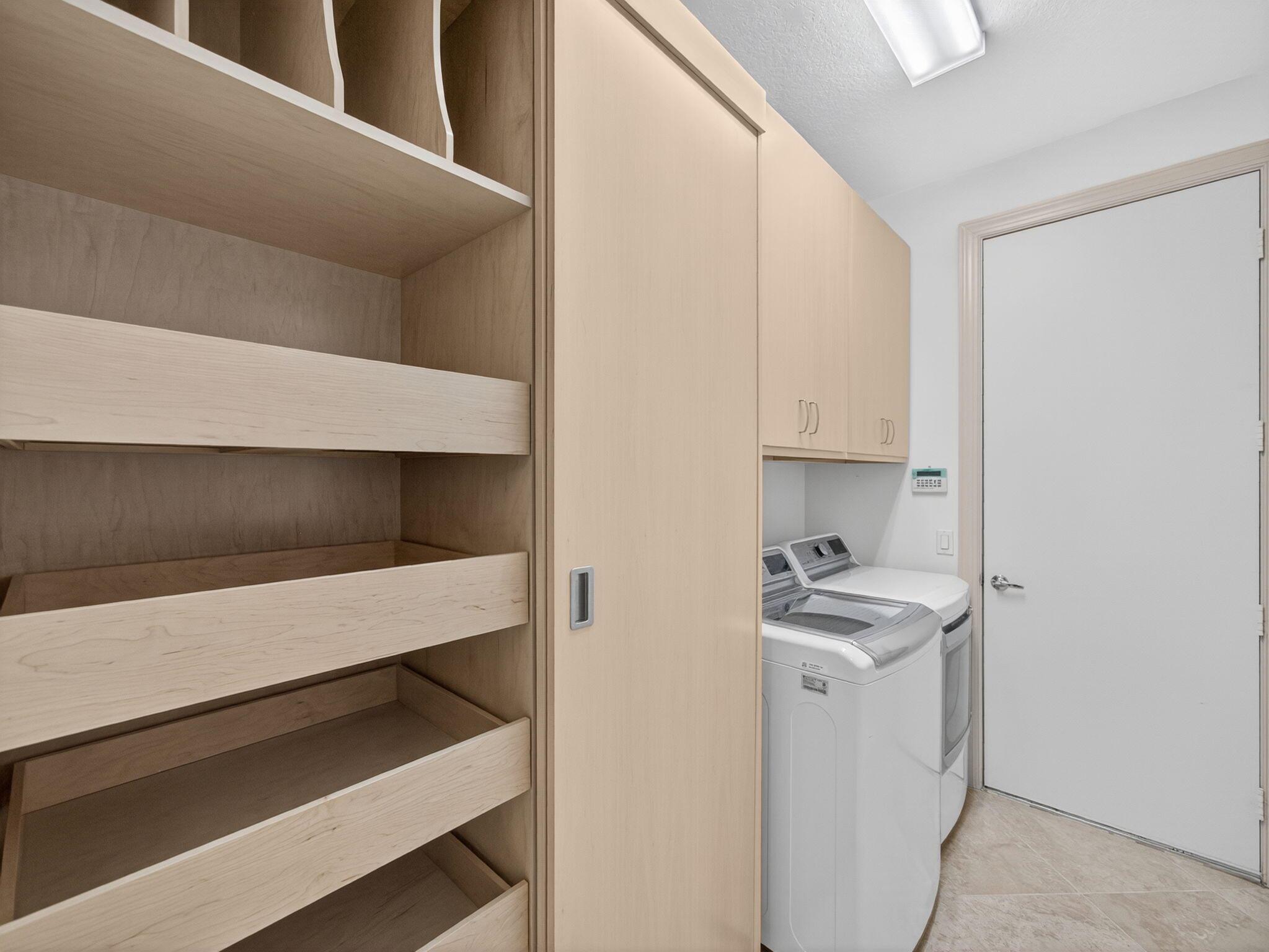 CYPRESS POINT - Residential