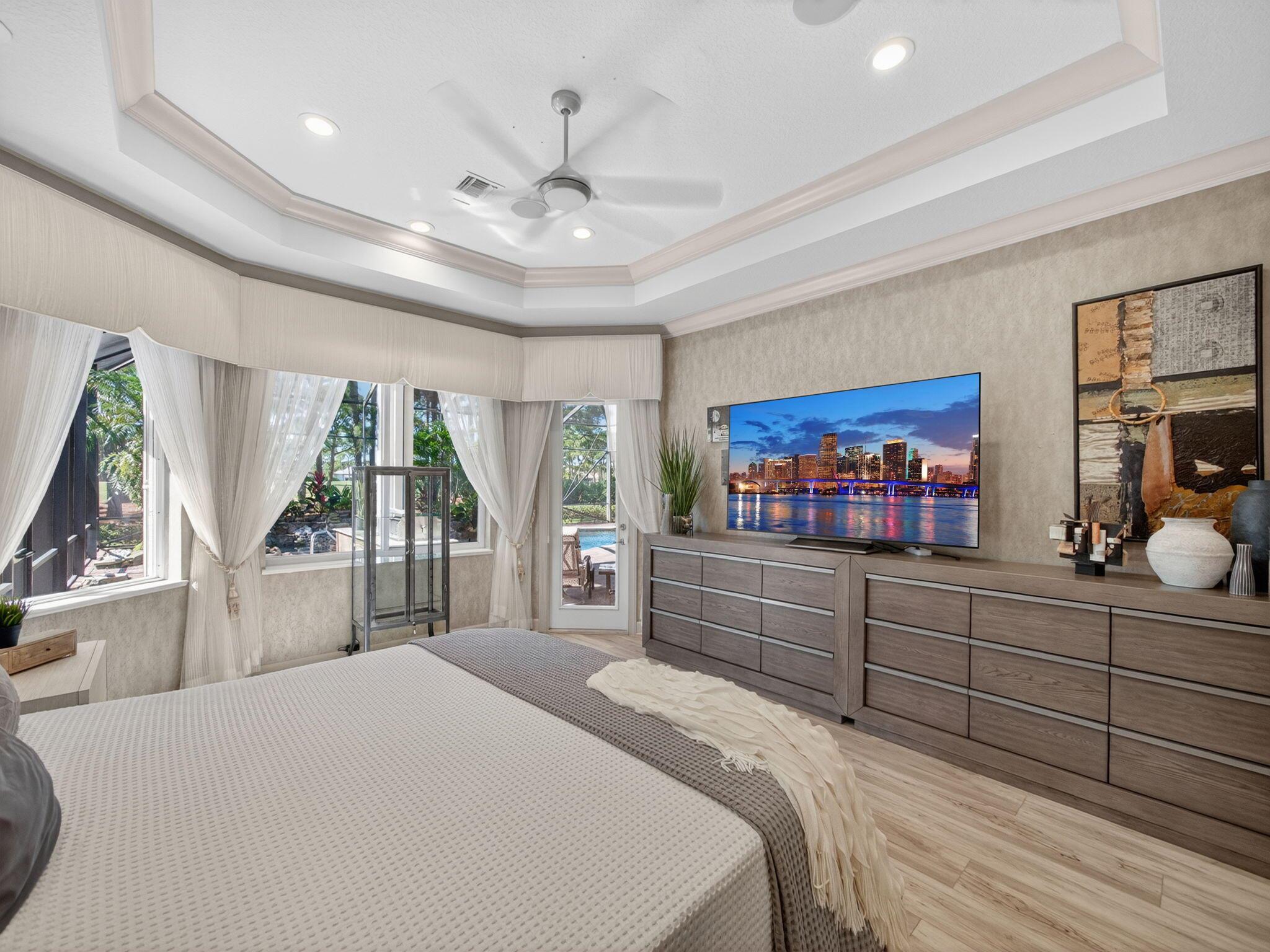 CYPRESS POINT - Residential