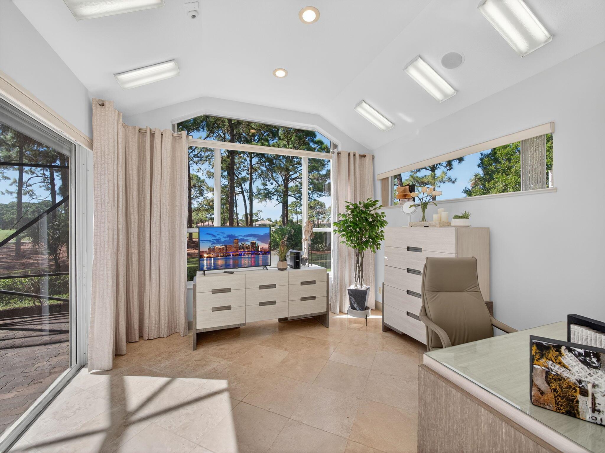 CYPRESS POINT - Residential