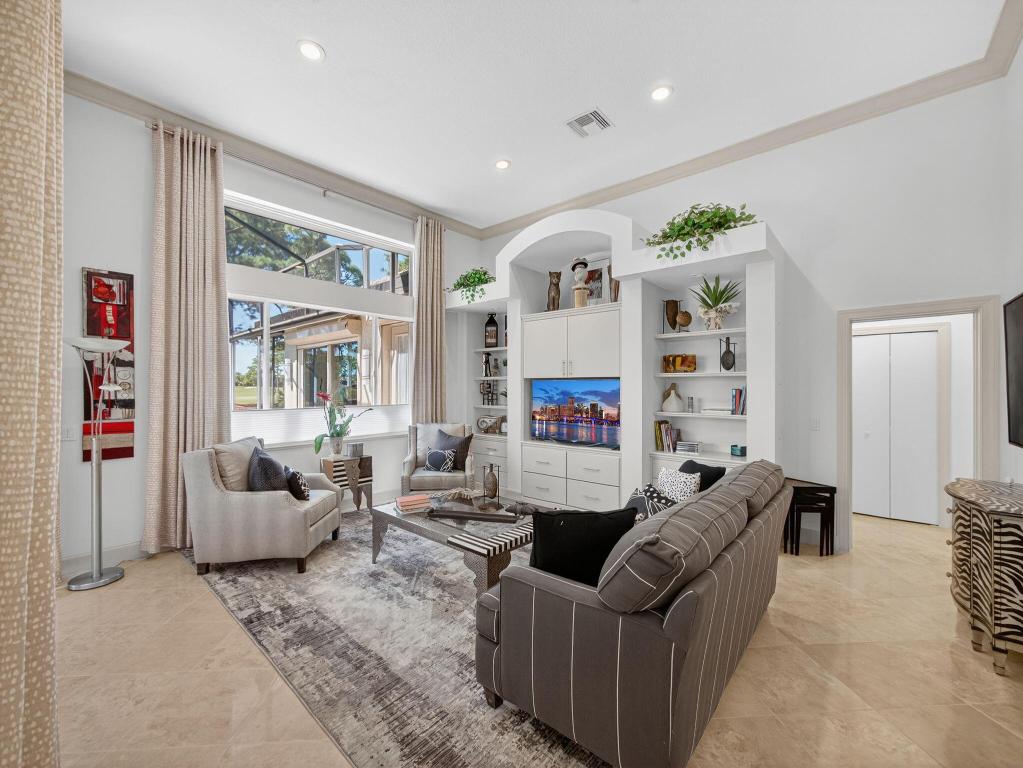 CYPRESS POINT - Residential