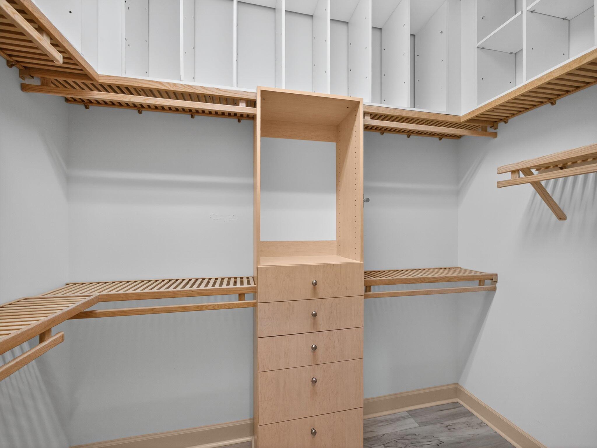 CYPRESS POINT - Residential