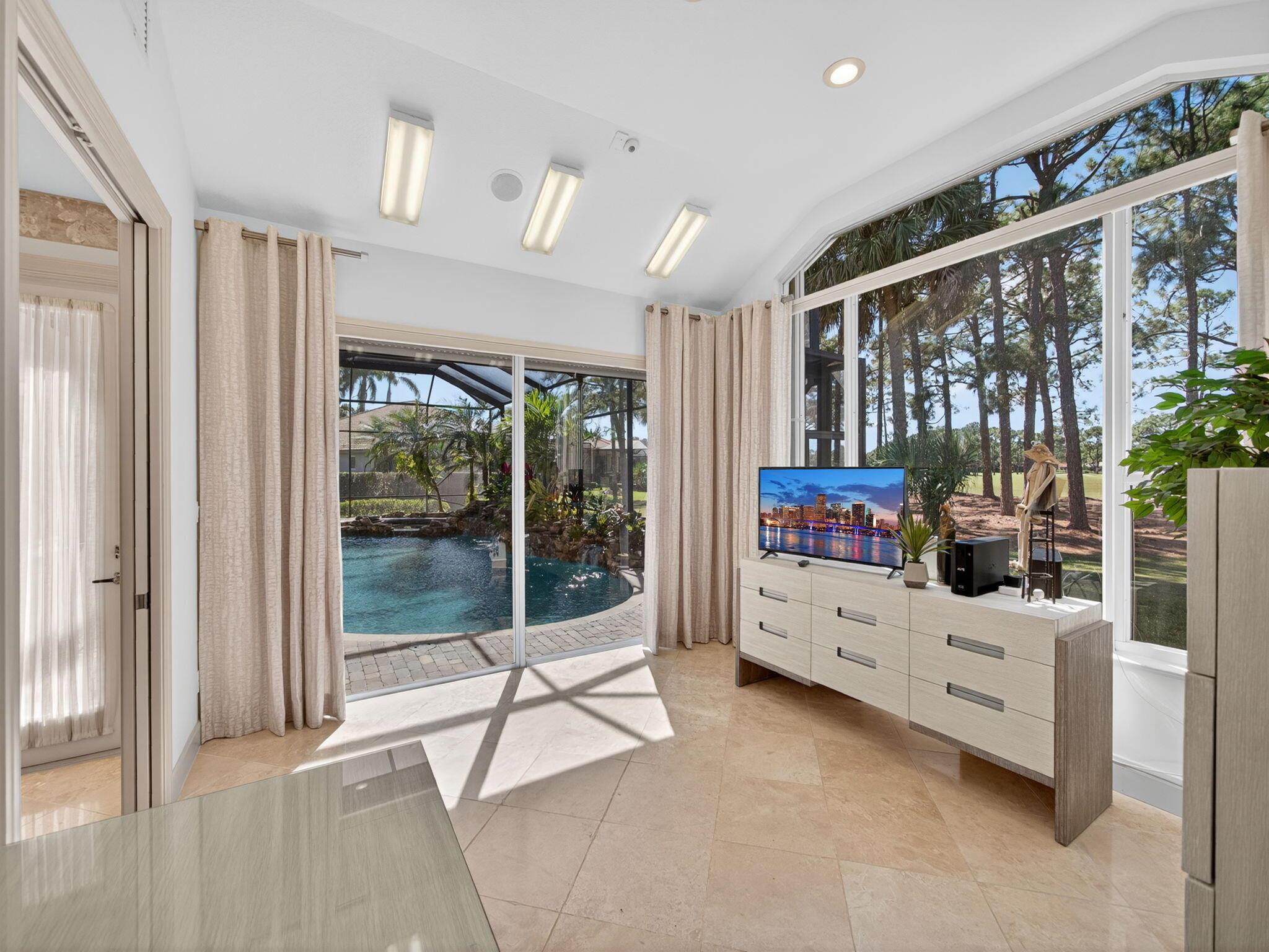 CYPRESS POINT - Residential