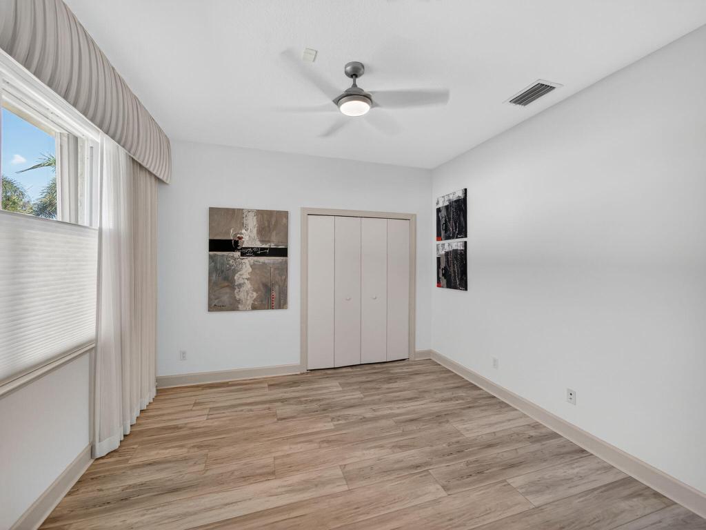 CYPRESS POINT - Residential