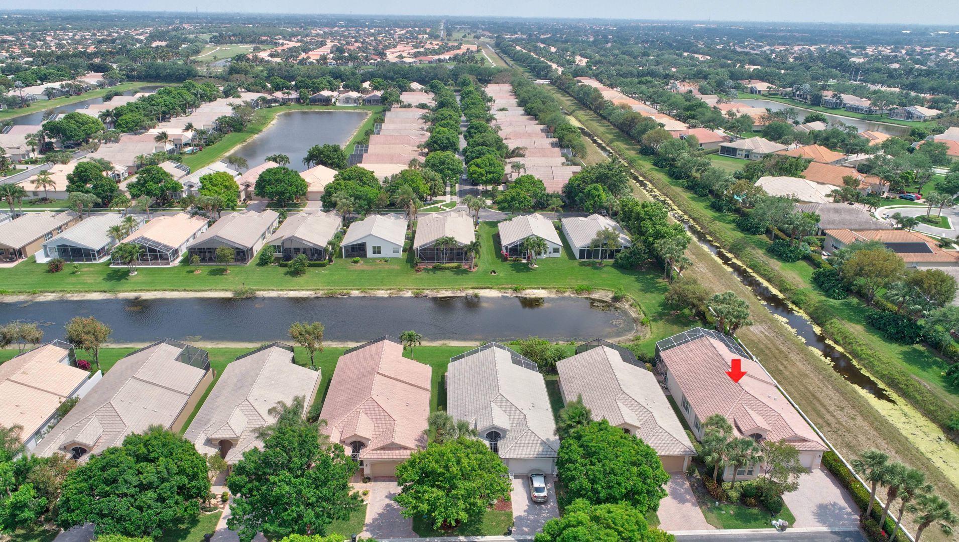 VALENCIA LAKES - Residential