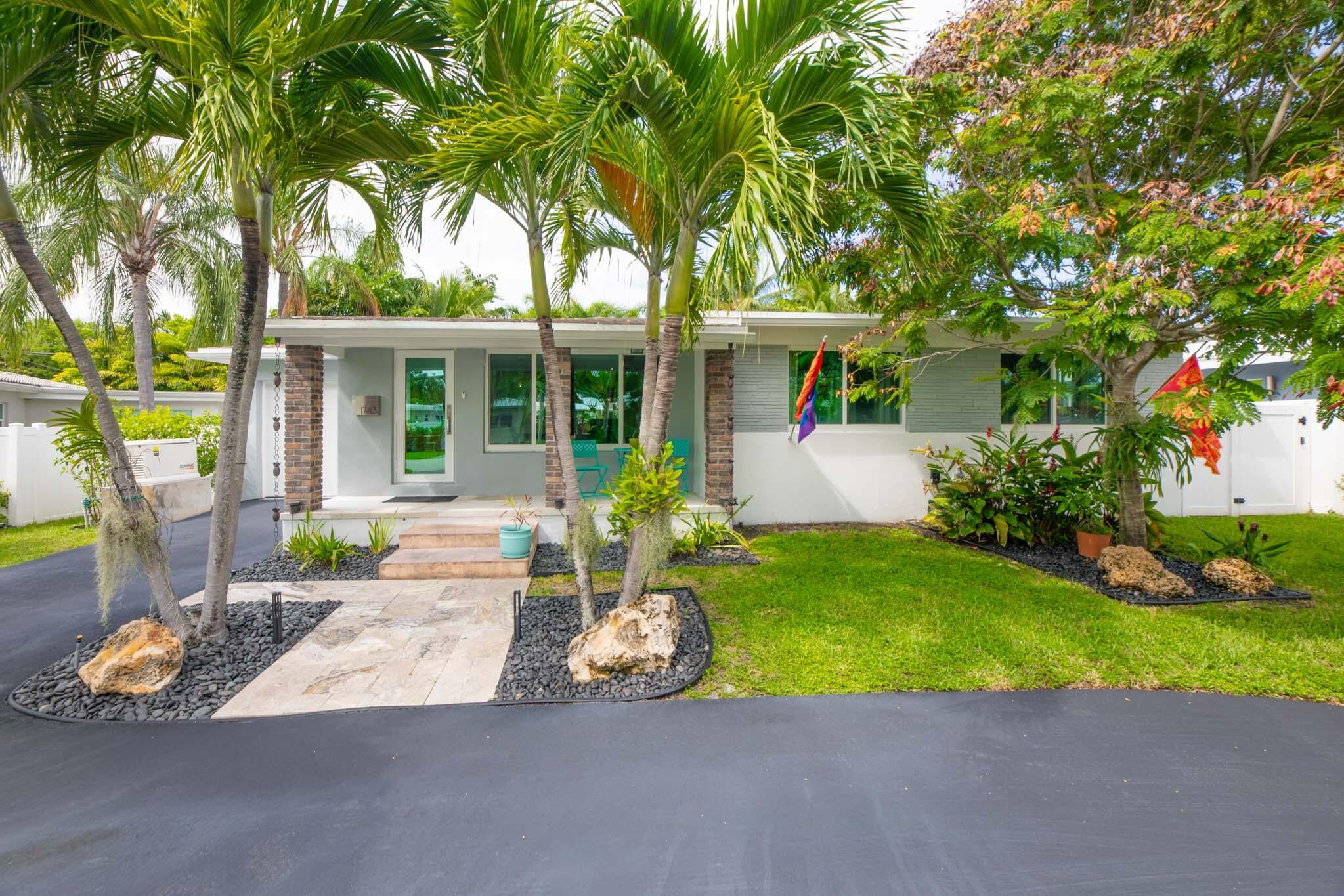 1743 NE 27TH Street