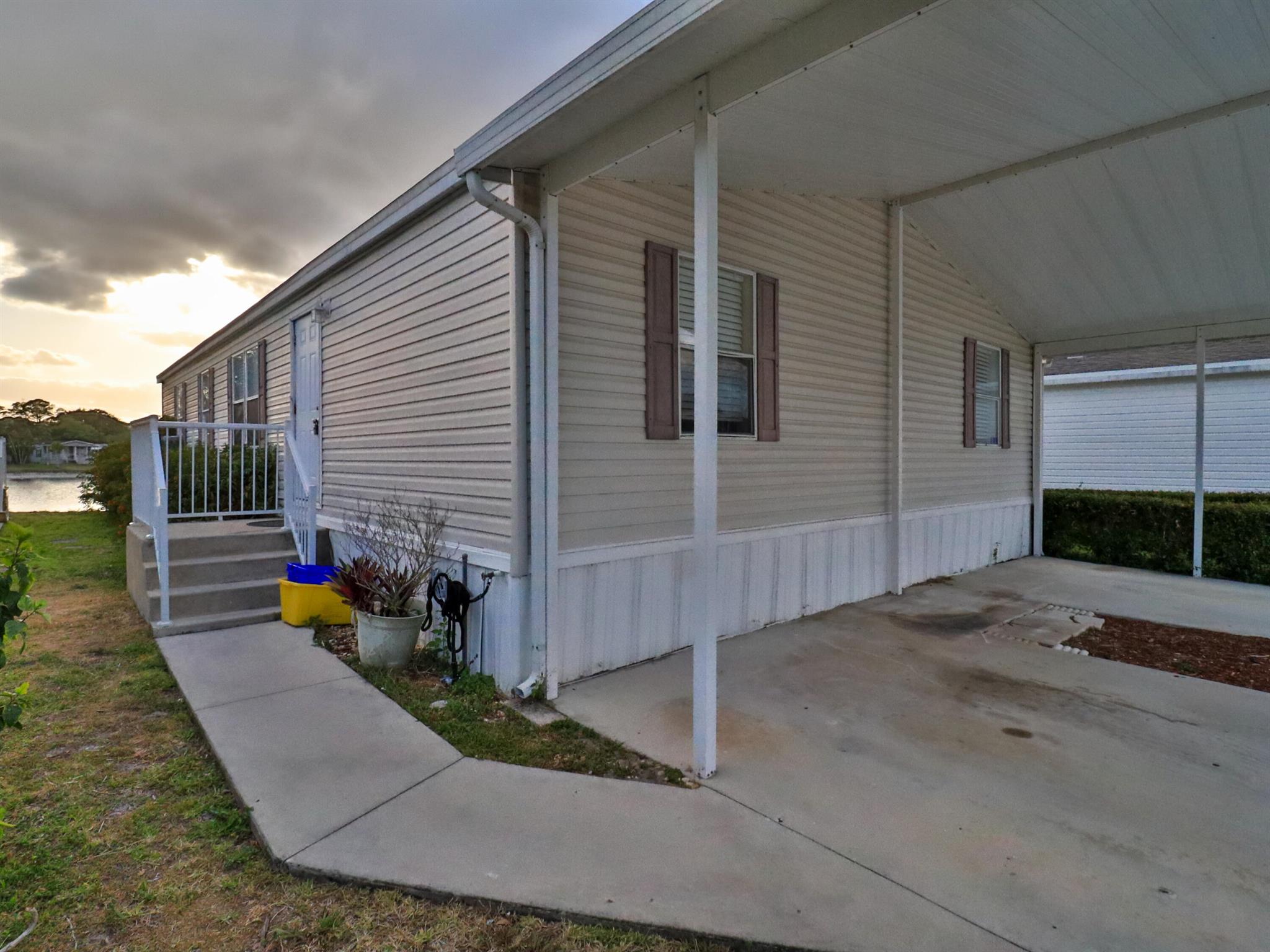 151 Plantation Boulevard