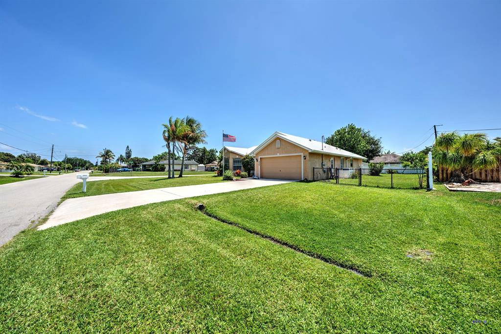 PORT ST LUCIE SECTION 27 - Residential