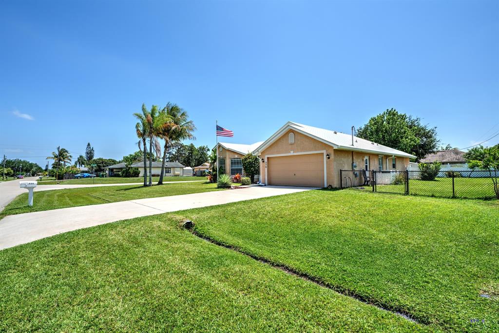 PORT ST LUCIE SECTION 27 - Residential