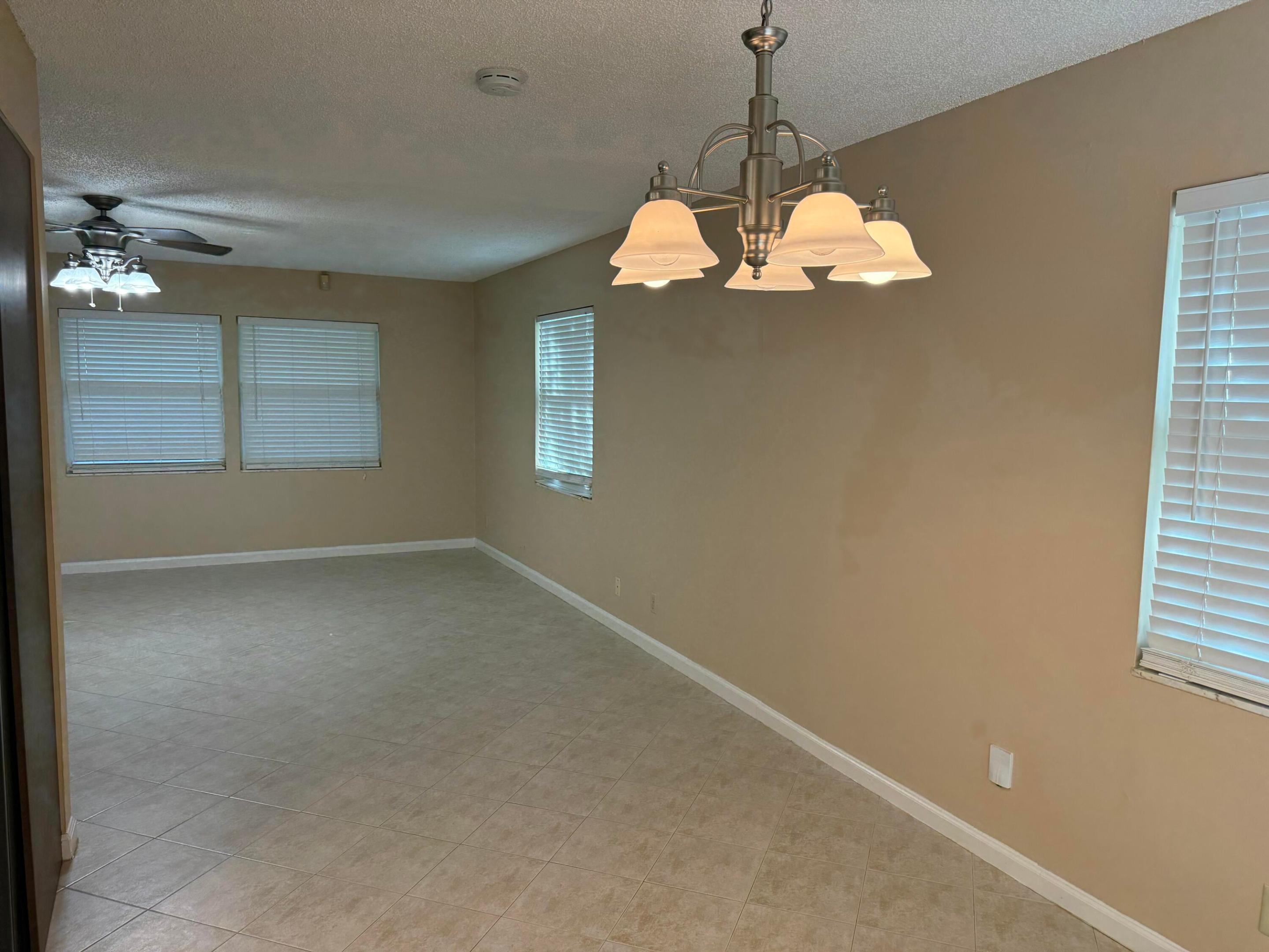 HIGHLAND PINES - Residential Lease