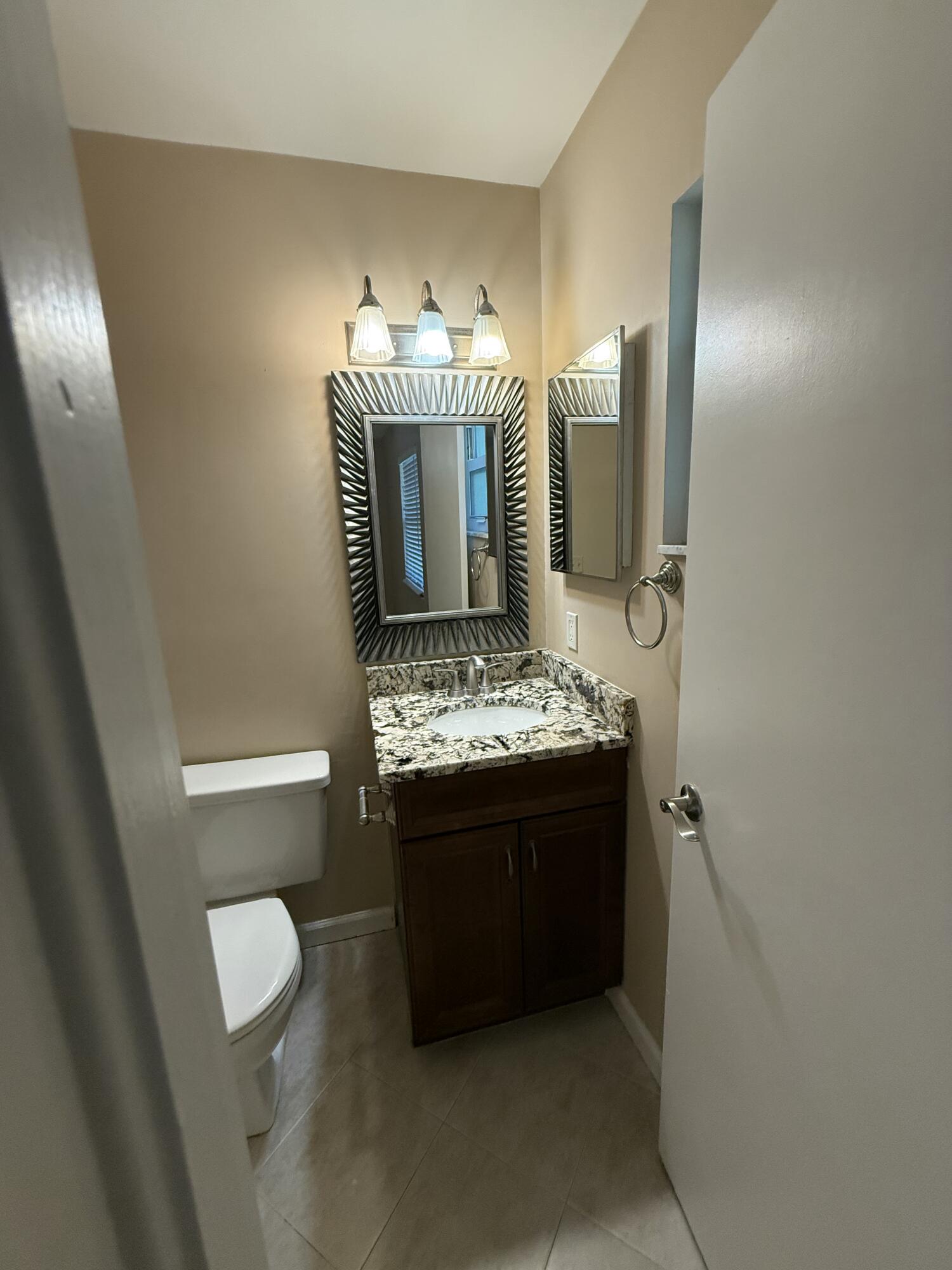 HIGHLAND PINES - Residential Lease