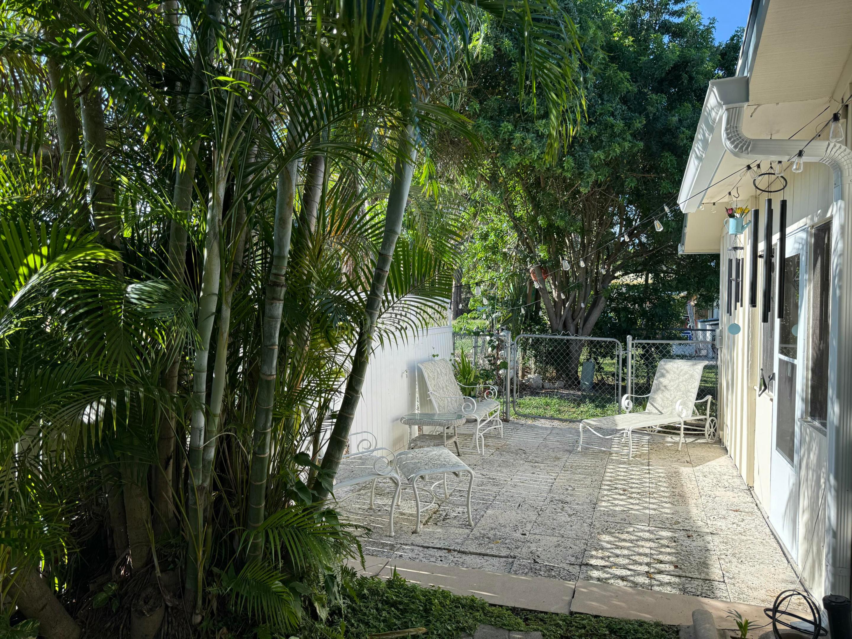 HIGHLAND PINES - Residential Lease