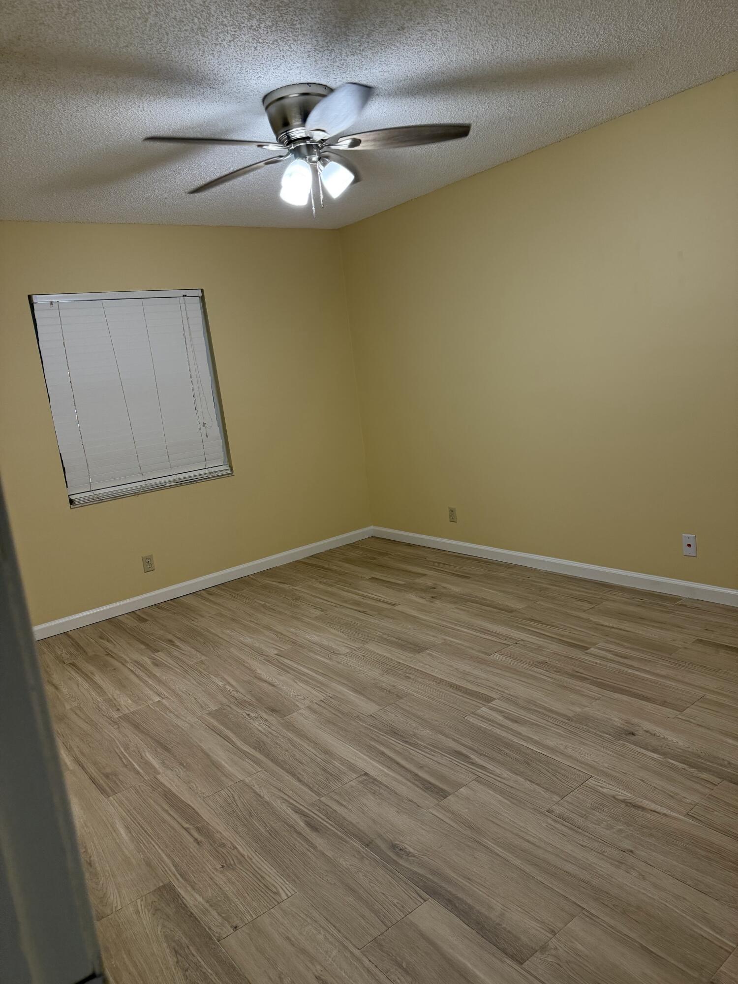 HIGHLAND PINES - Residential Lease
