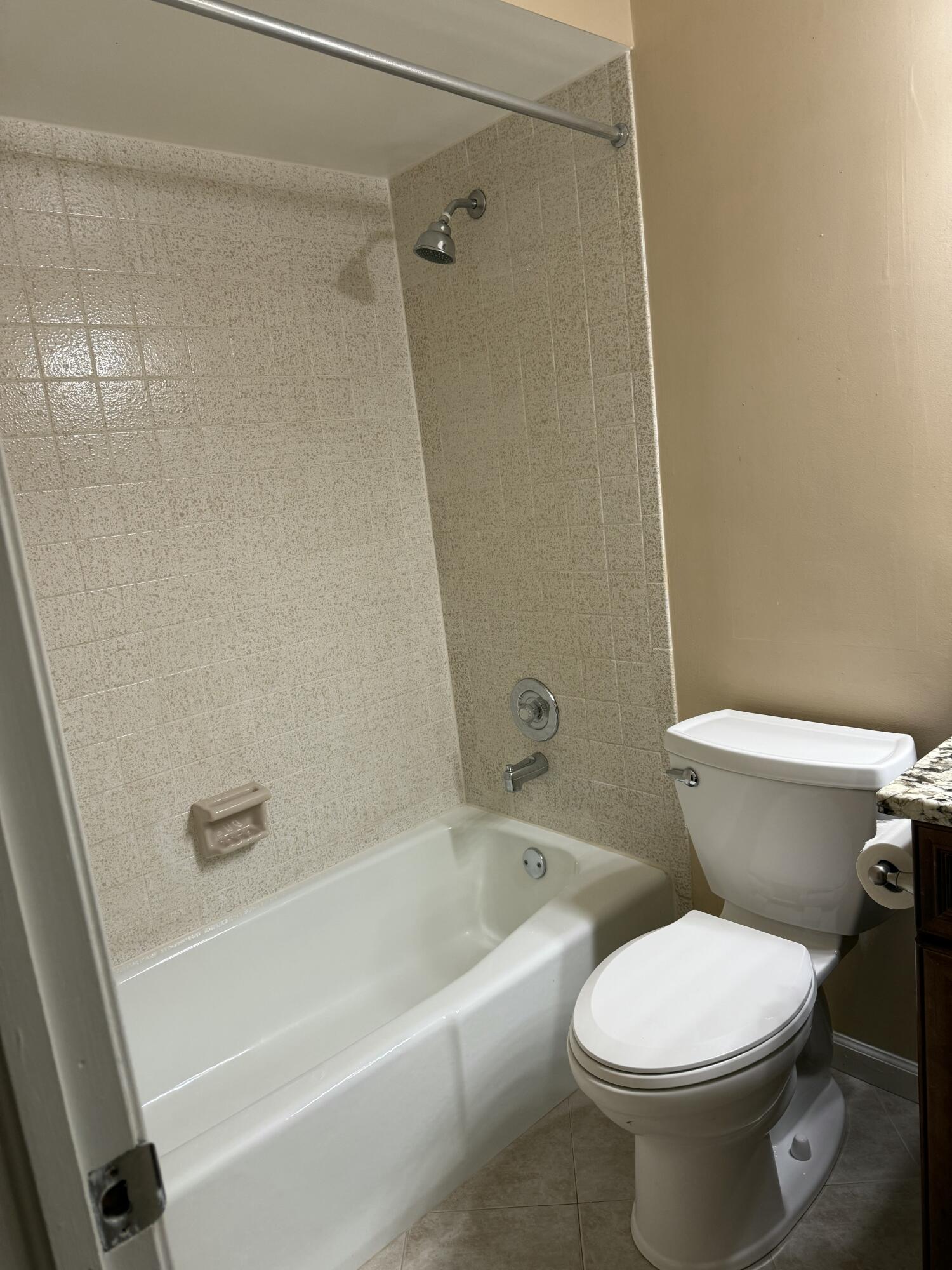 HIGHLAND PINES - Residential Lease