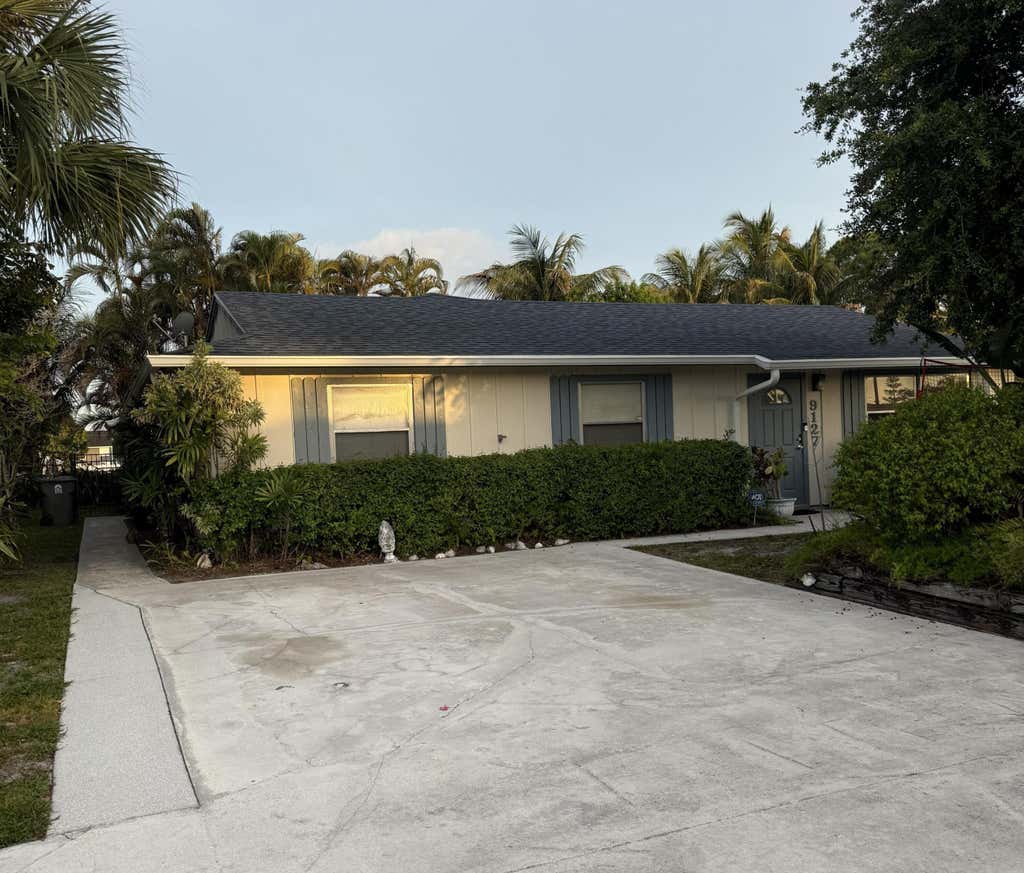 Photo of 9129 W Highland Pines Boulevard, Palm Beach Gardens, FL 33418 (MLS # B26029218)