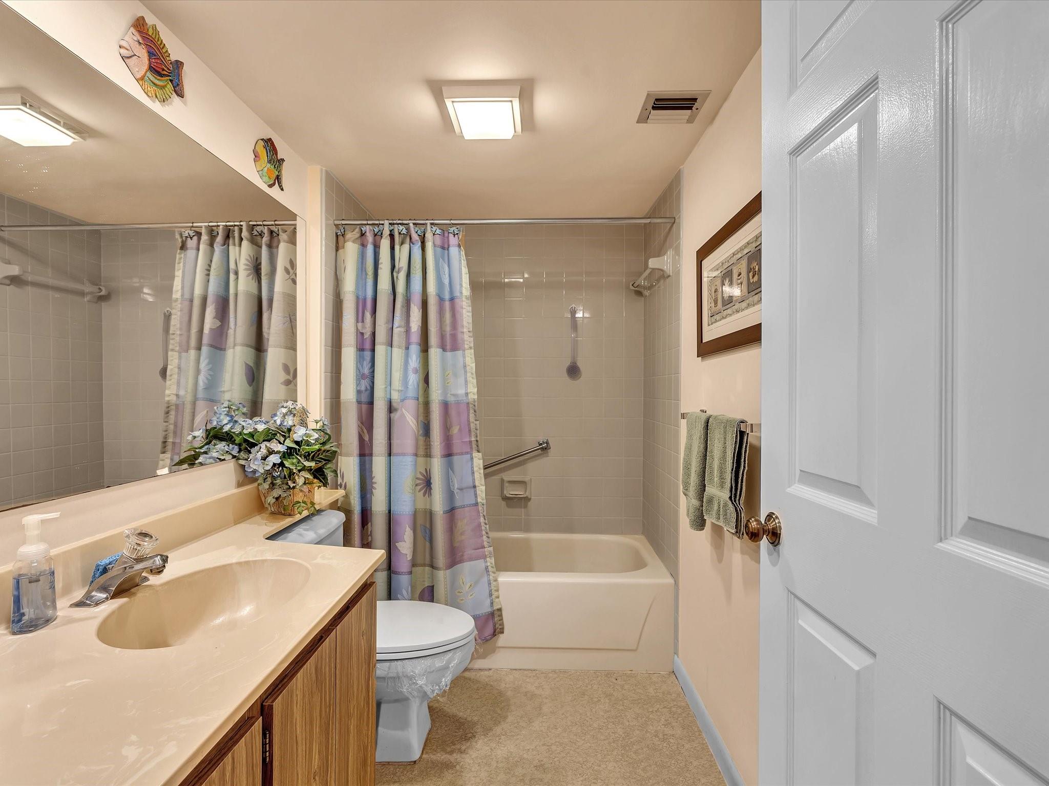 WHITEHALL CONDO AT CAMINO - Residential Lease