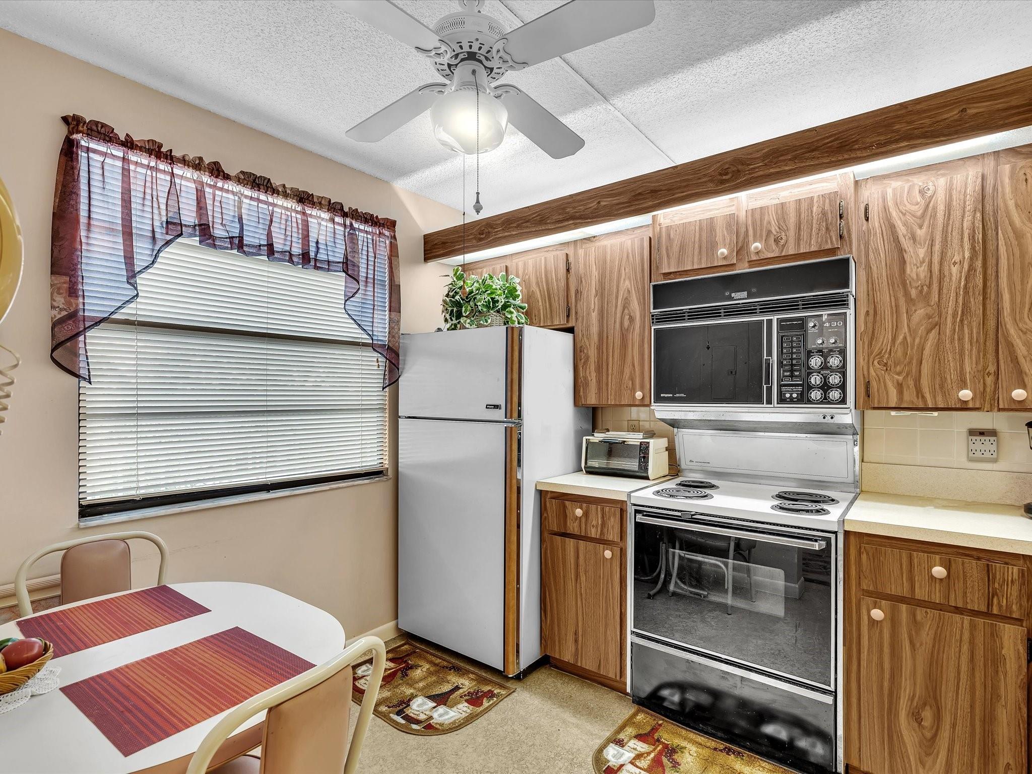 WHITEHALL CONDO AT CAMINO - Residential Lease