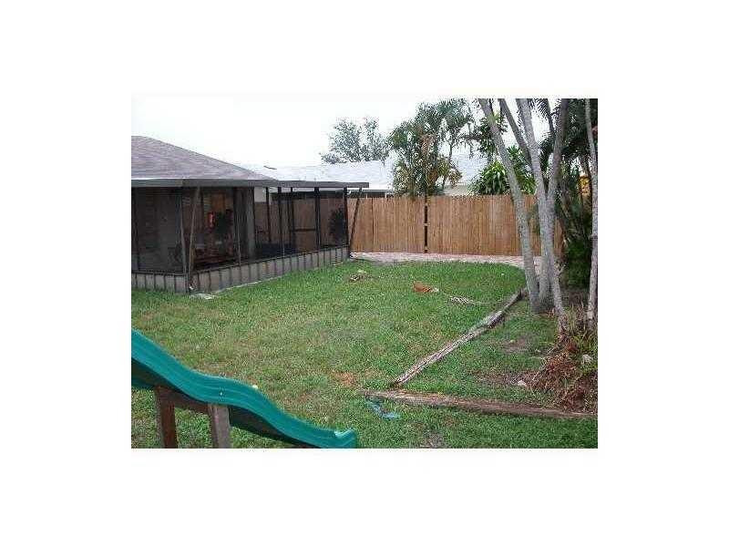 WEST DEERFIELD BEACH - Residential