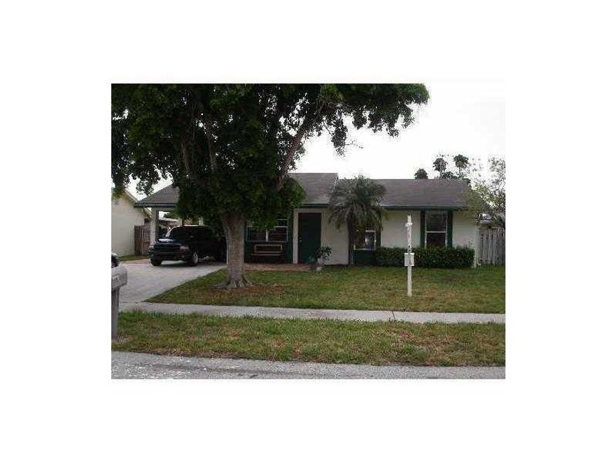 this house have great charm of 3 bedrooms and 2 bath.great neighborhood with great school zoonif you know the area your buyer  will buy the houseGreat play ground in the back