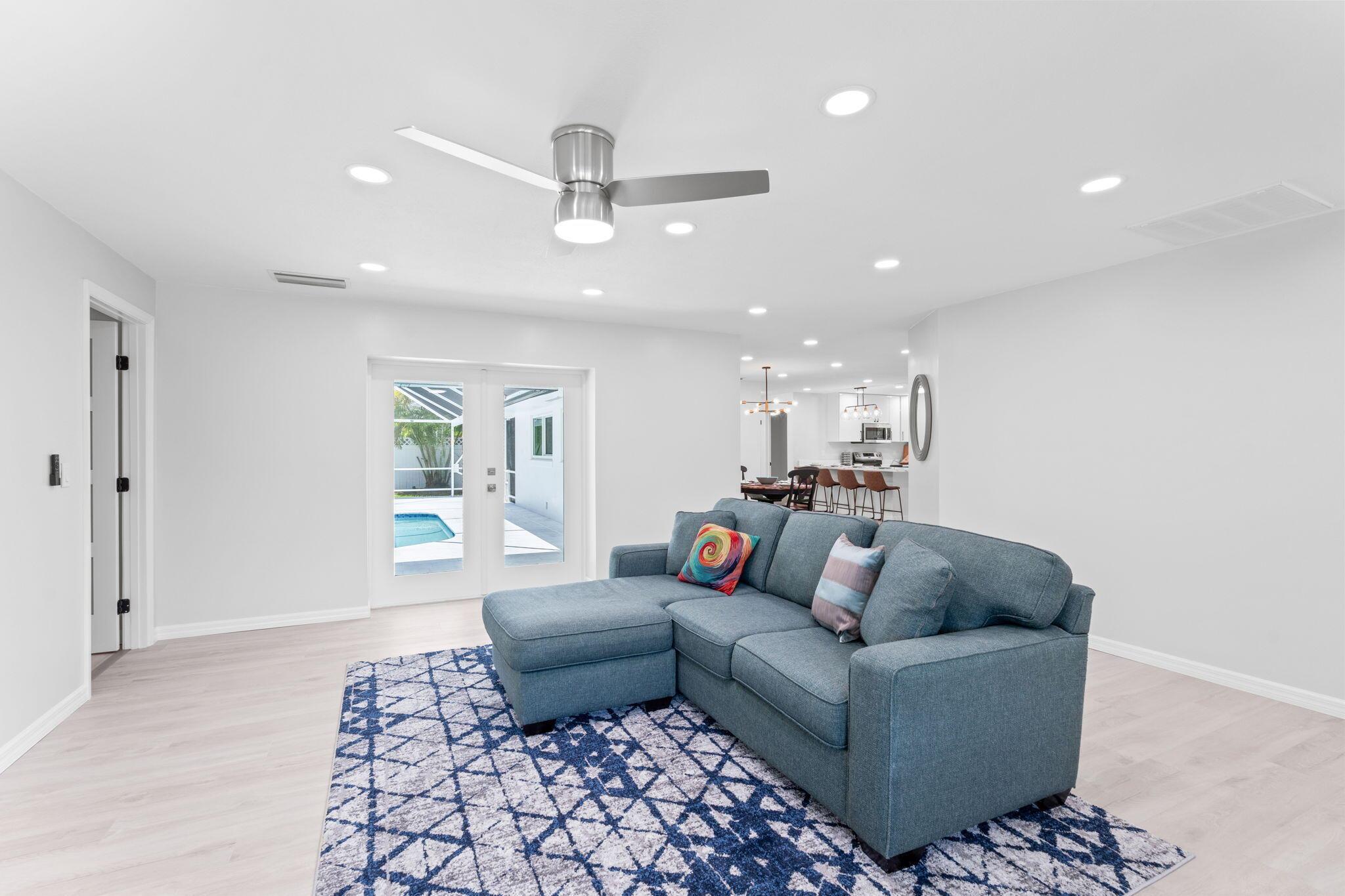 PALM BEACH ISLES 1 - Residential