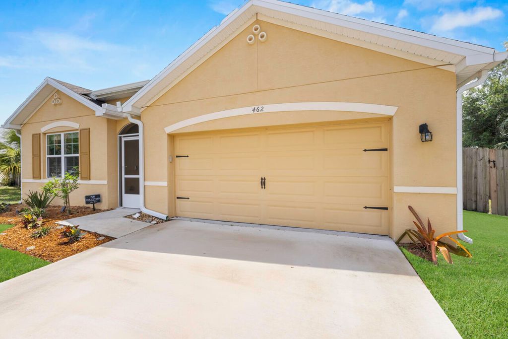 Photo of 462 SW Kaabe Avenue, Port Saint Lucie, FL 34953 (MLS # B26010657)