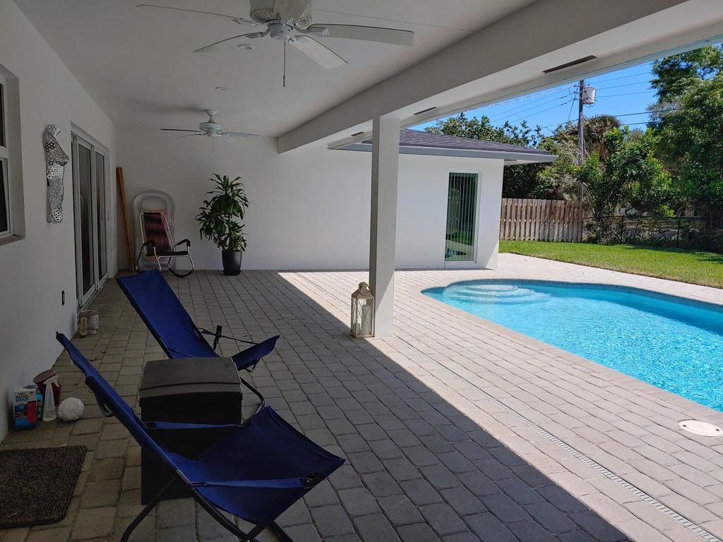 Photo of 1180 SW 14th Street, Boca Raton, FL 33486 (MLS # R11102013)