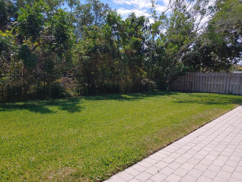 Photo of 1180 SW 14th Street, Boca Raton, FL 33486 (MLS # R11102013)
