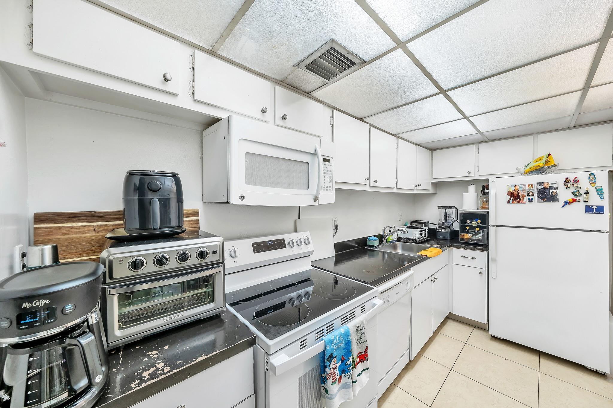 Bayview Palms - Residential