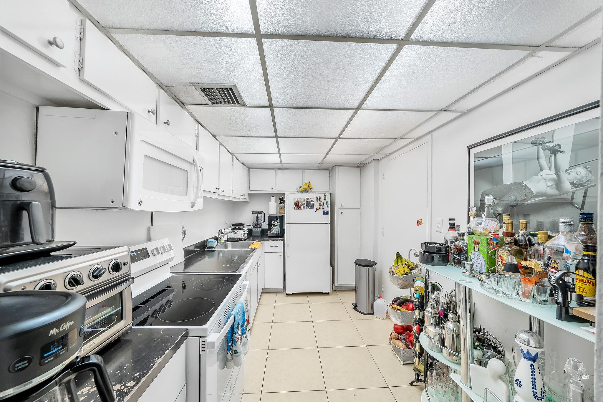 Bayview Palms - Residential