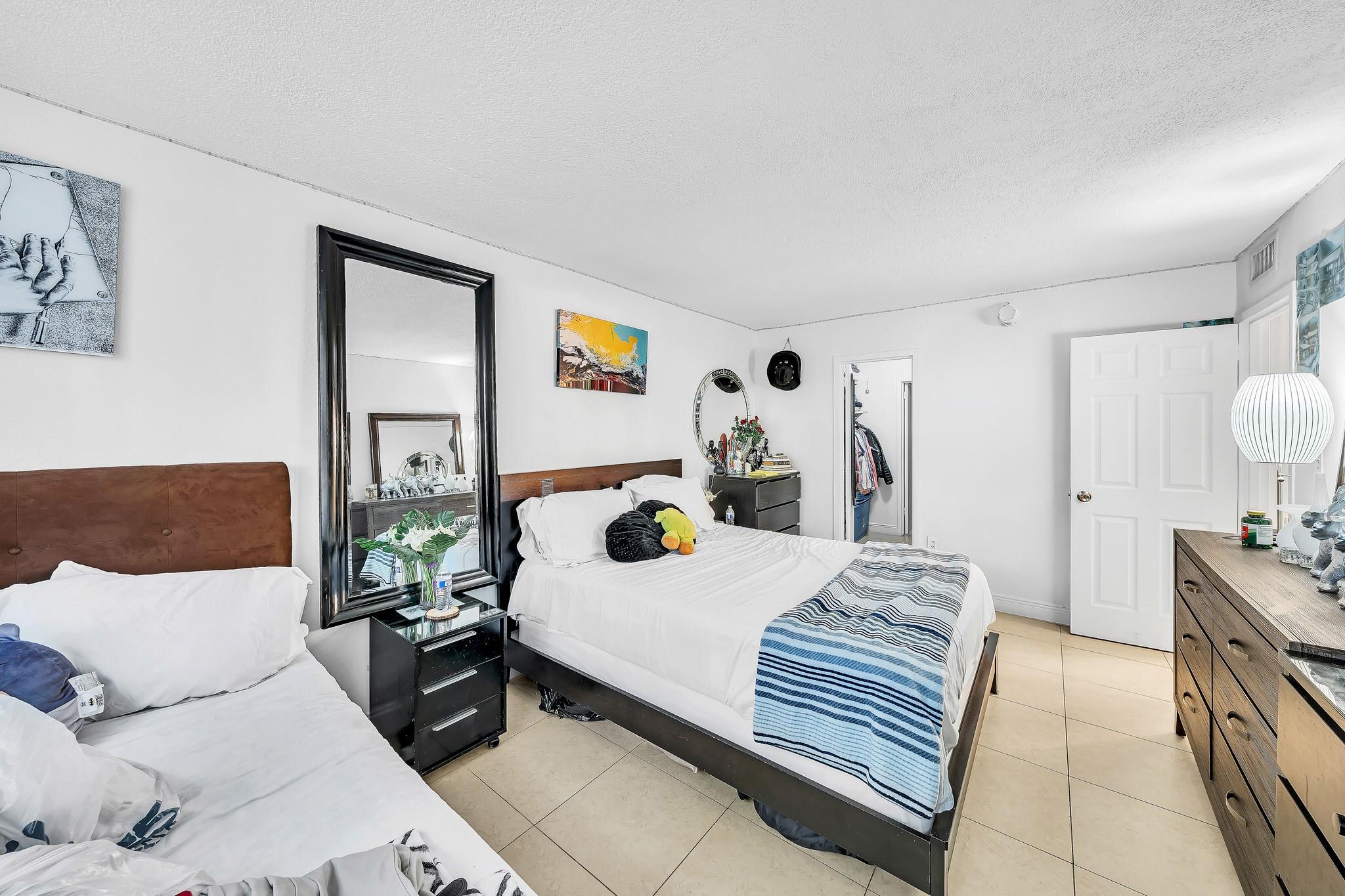 Bayview Palms - Residential