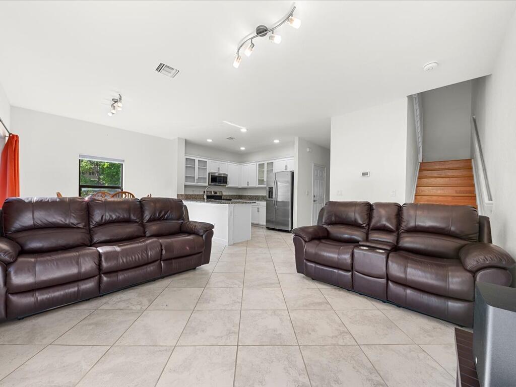 SABAL GROVE PLAT TWO - Residential
