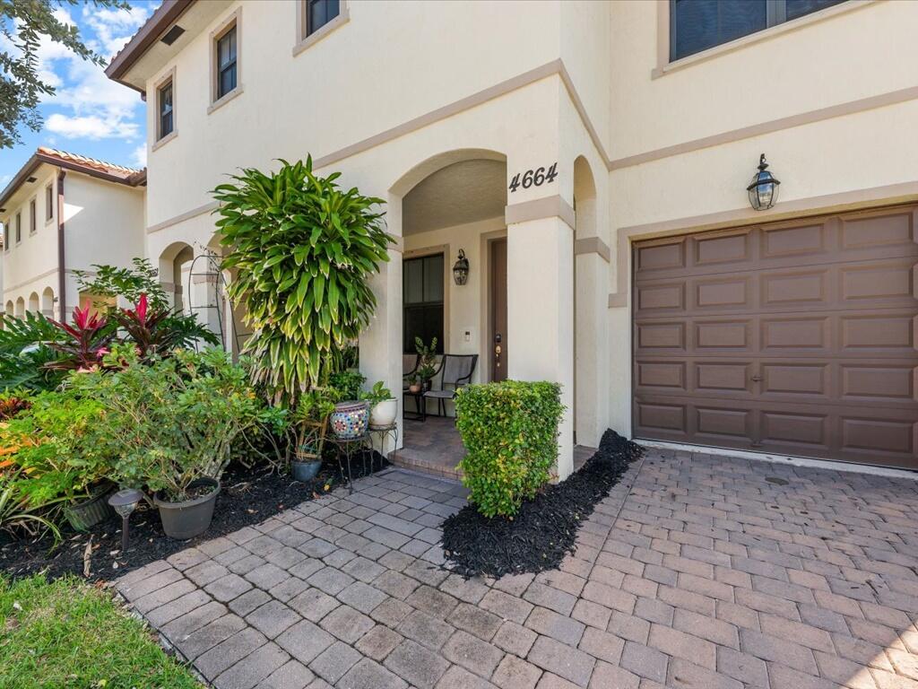 View photos, virtual tours, details... 4664 Silver Saw Lane