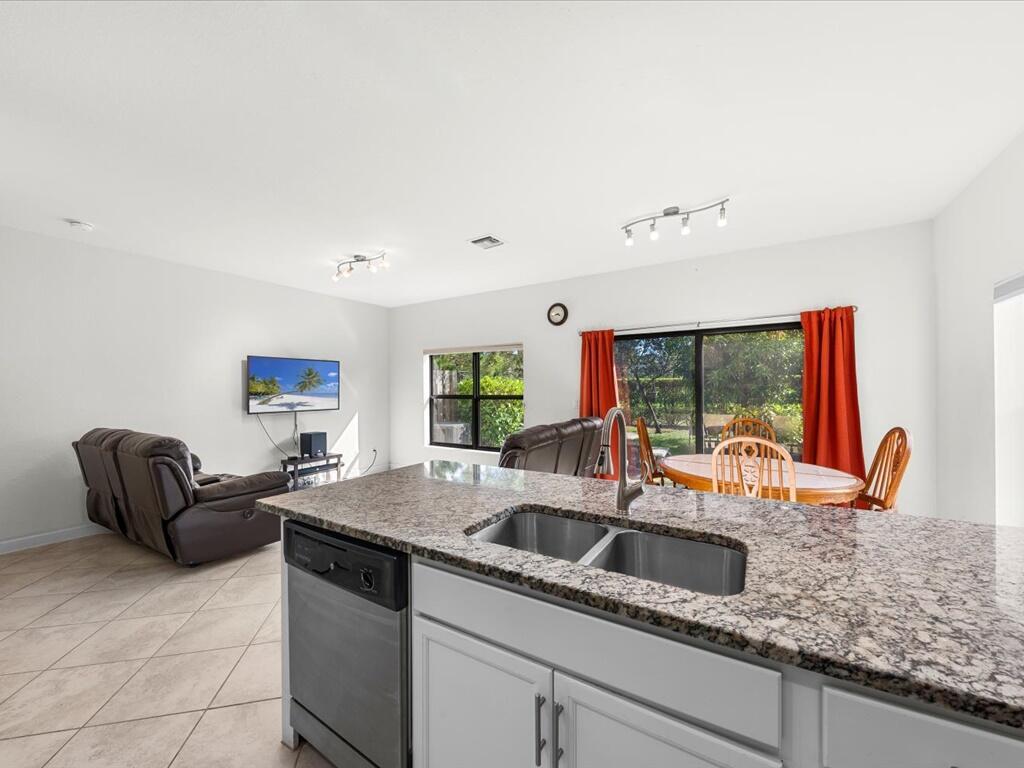 SABAL GROVE PLAT TWO - Residential