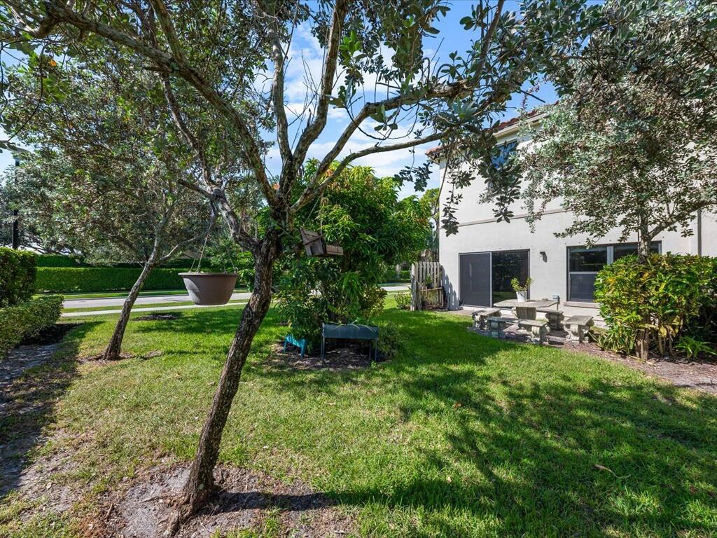 SABAL GROVE PLAT TWO - Residential