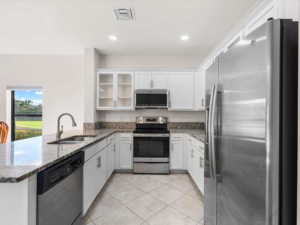 SABAL GROVE PLAT TWO - Residential