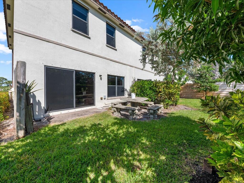 SABAL GROVE PLAT TWO - Residential