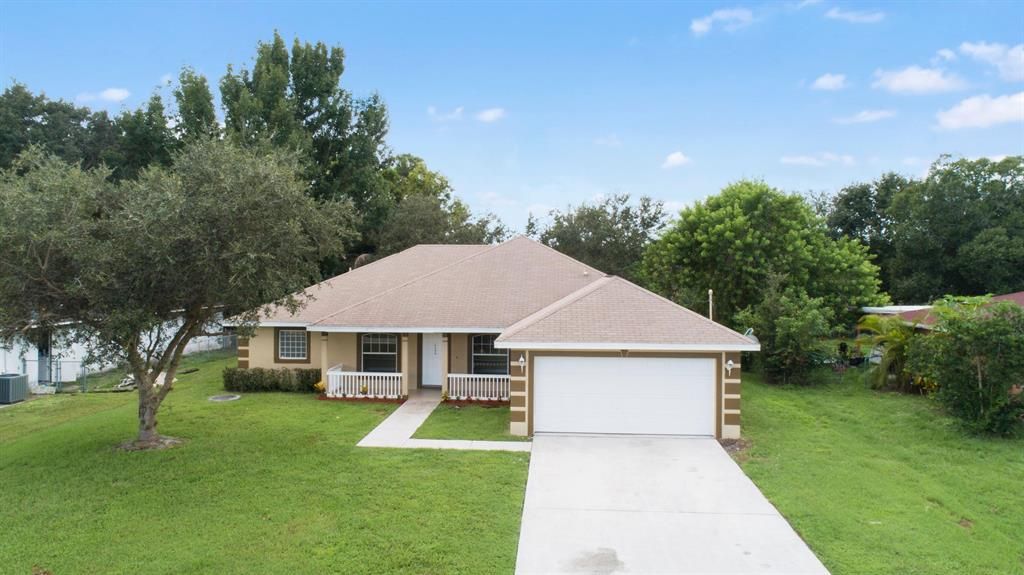 Photo of 1192 SE Sabina Lane Ln, Port St Lucie, FL 34983 (MLS # R10747565)