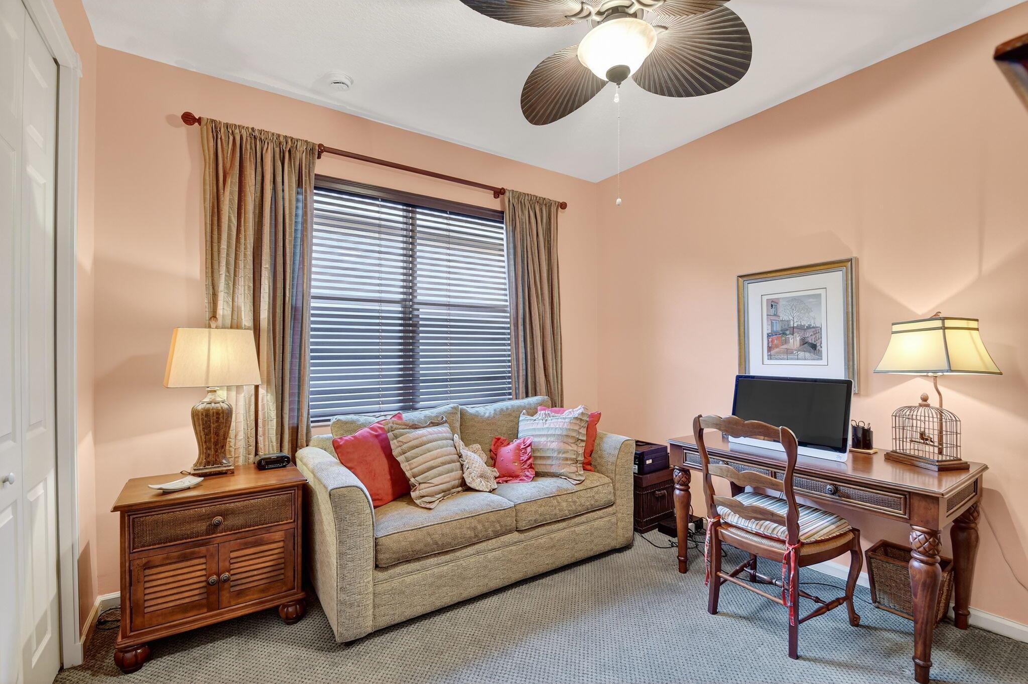 VALENCIA POINTE 1 - Residential