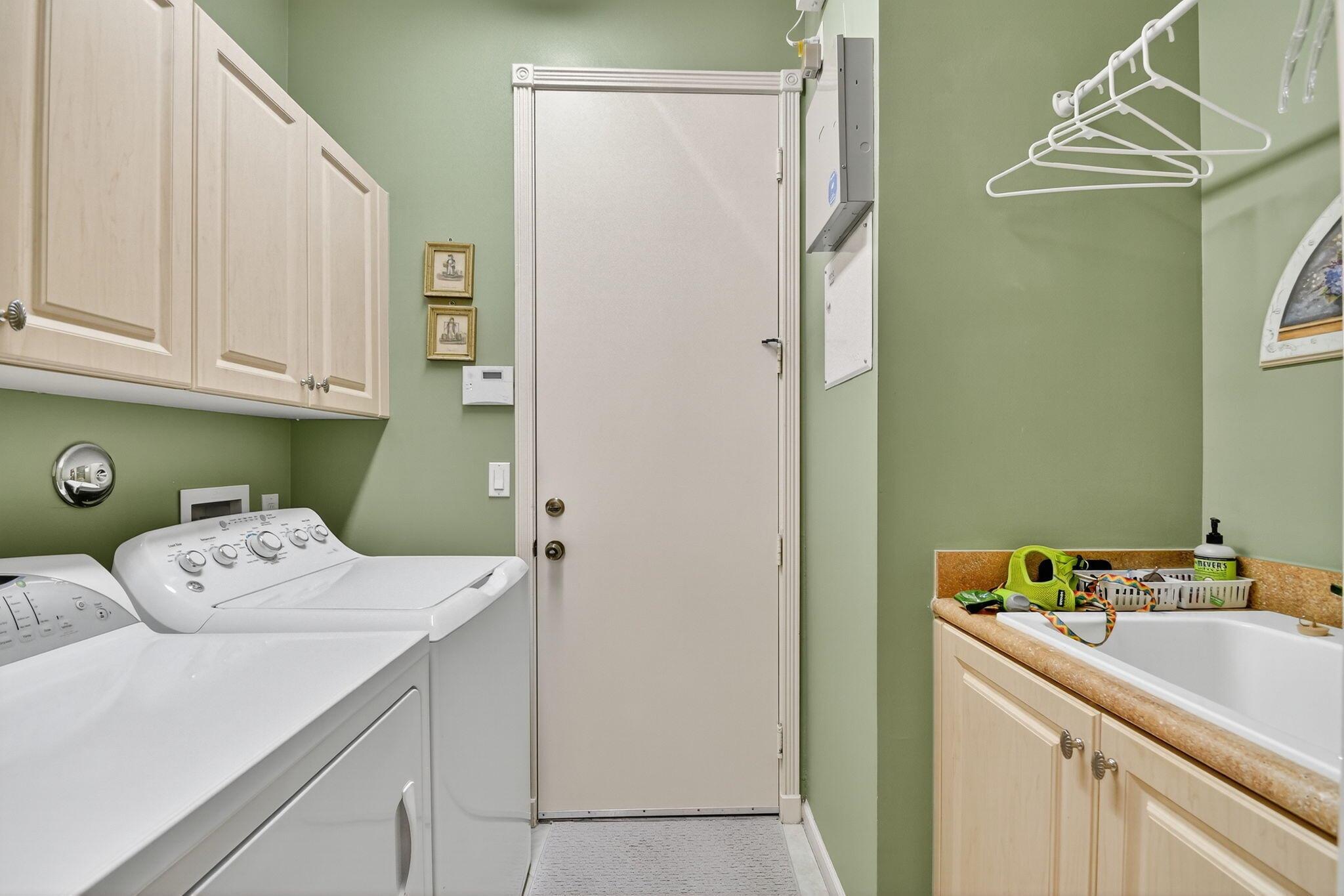 VALENCIA POINTE 1 - Residential